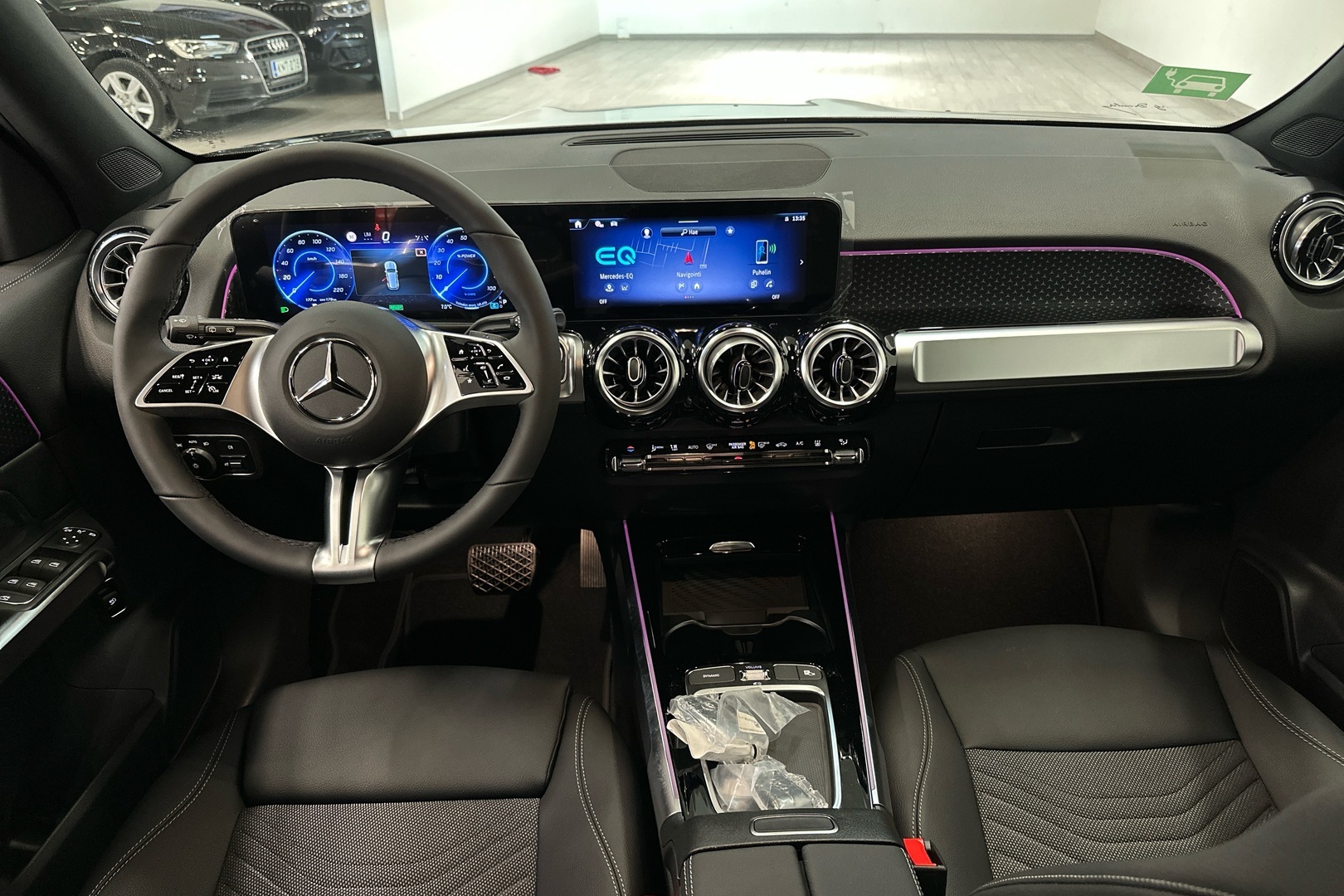 MERCEDES-BENZ EQB 2025