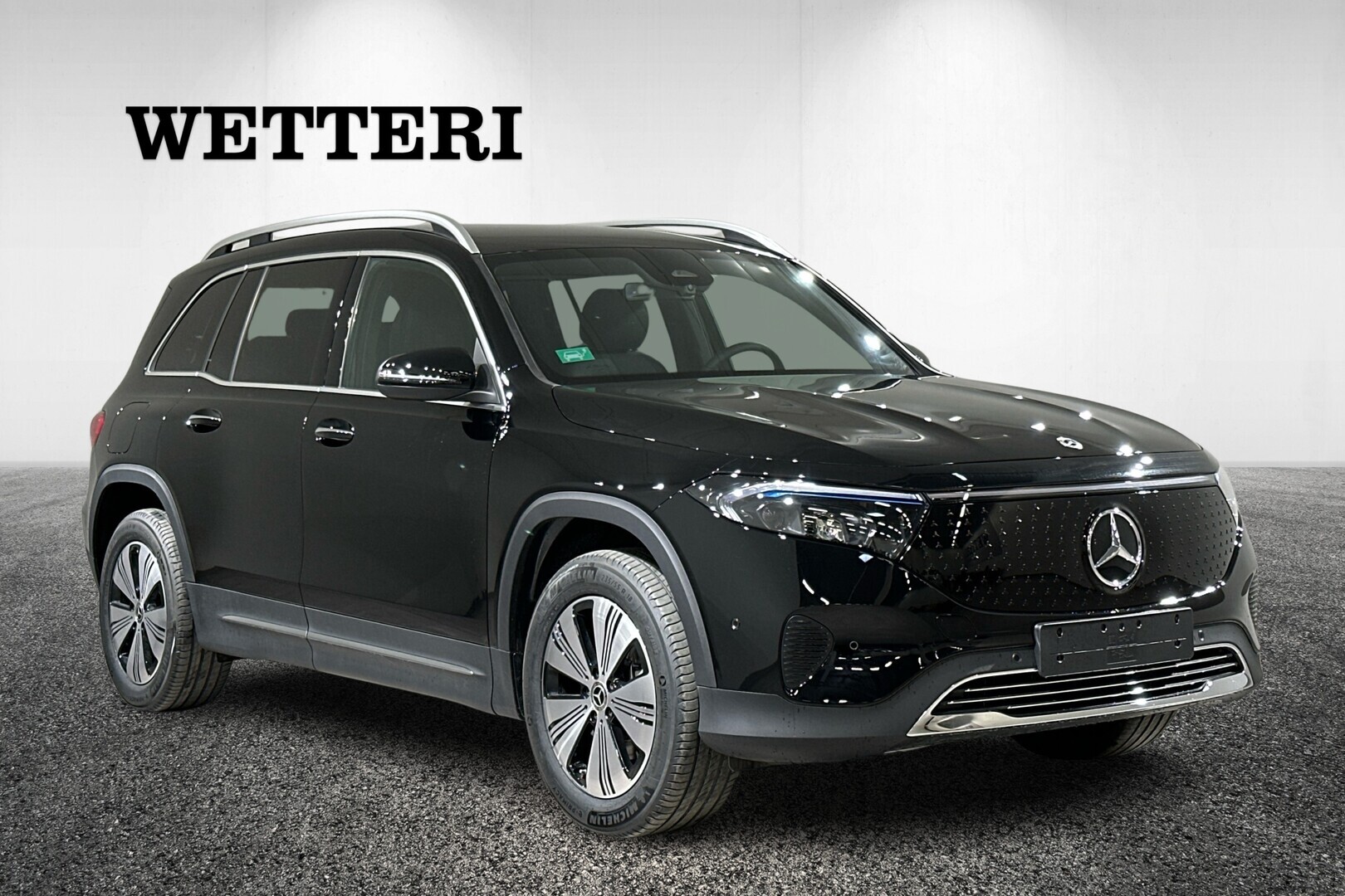 MERCEDES-BENZ EQB 2025
