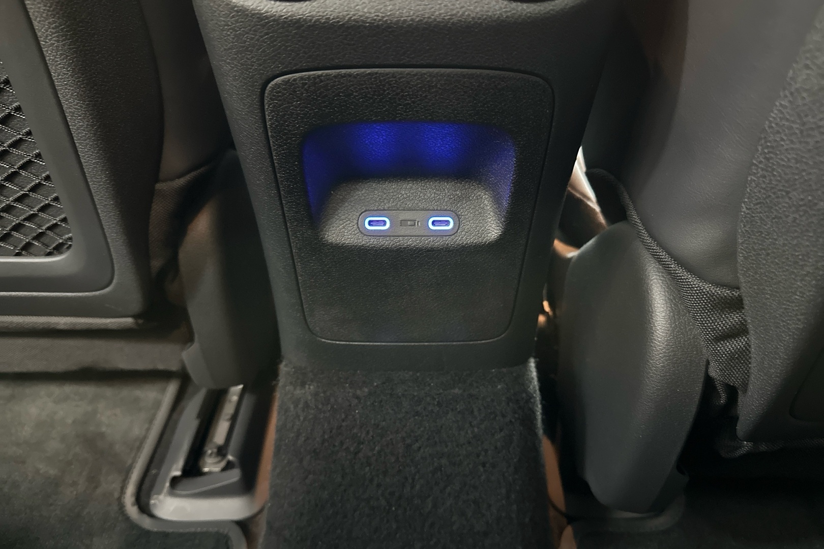 MERCEDES-BENZ CLA 2025