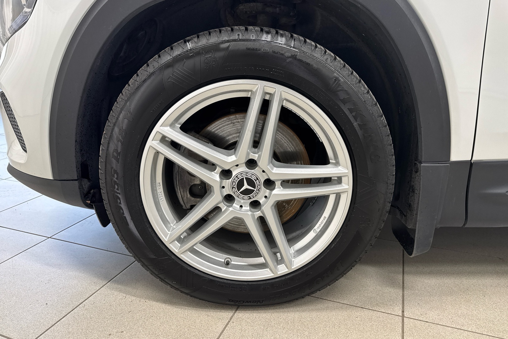 MERCEDES-BENZ GLB 2021