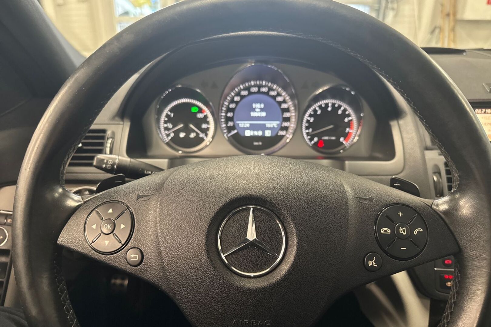 MERCEDES-BENZ C 19