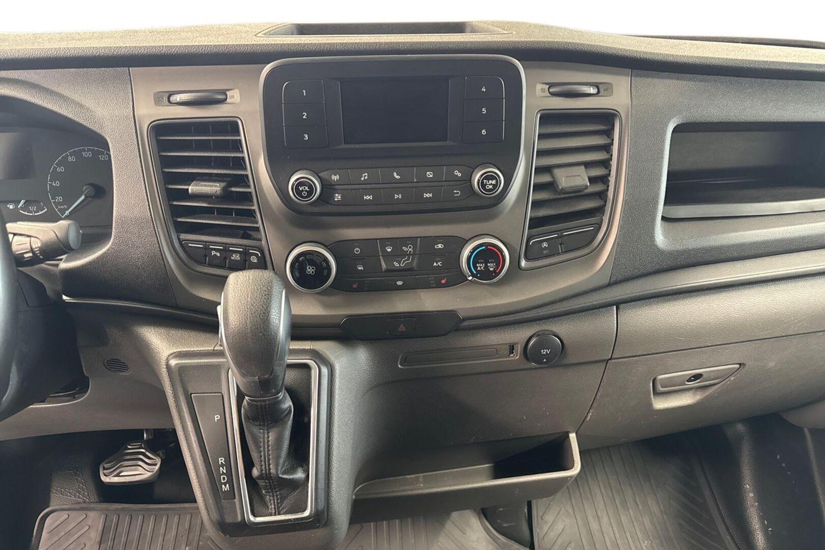 FORD Transit 10