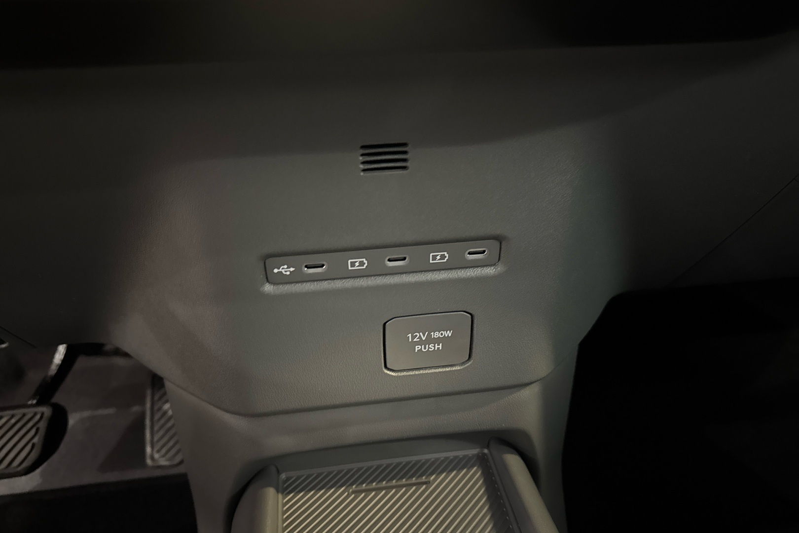 KIA EV2 2027