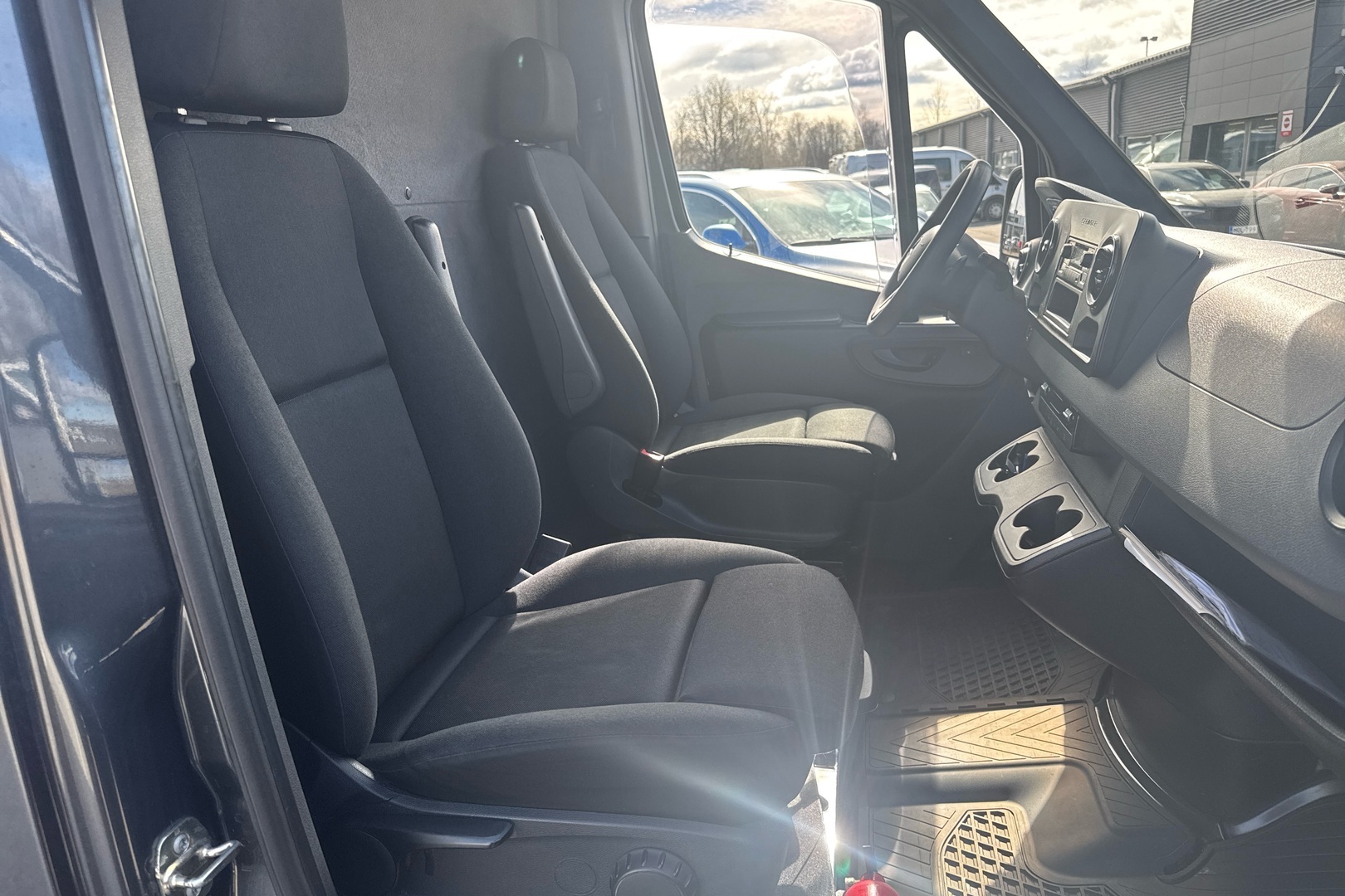 MERCEDES-BENZ Sprinter 2019