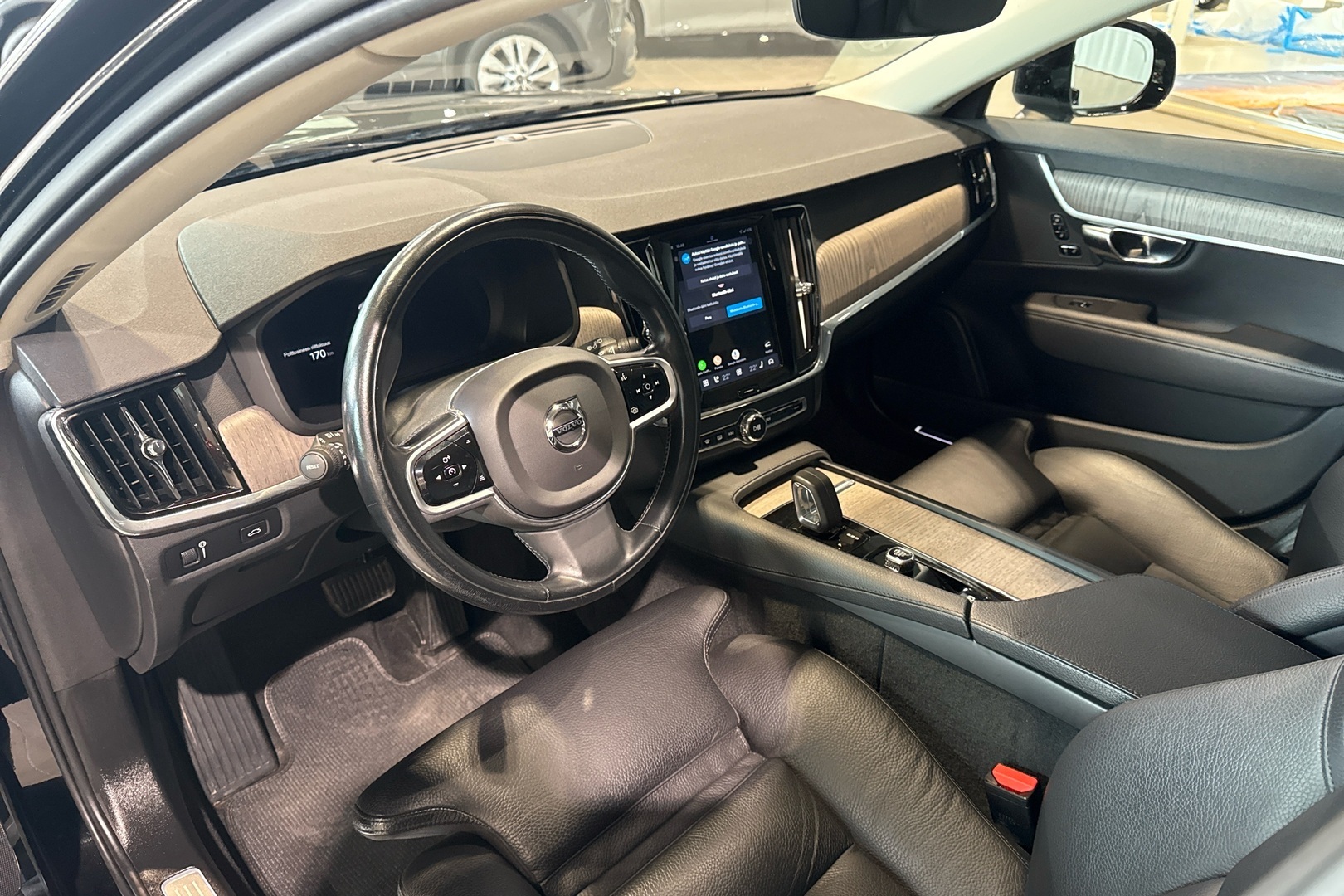 VOLVO V90 Cross Country 2022