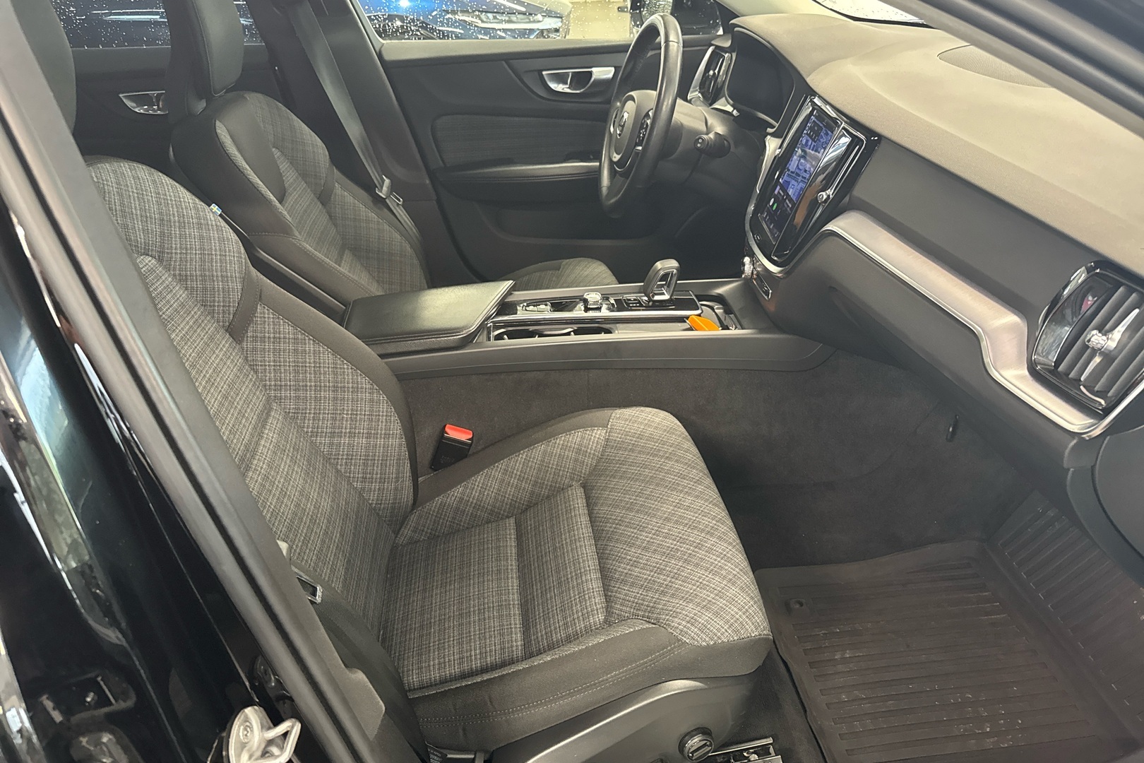 VOLVO V60 Cross Country 2023