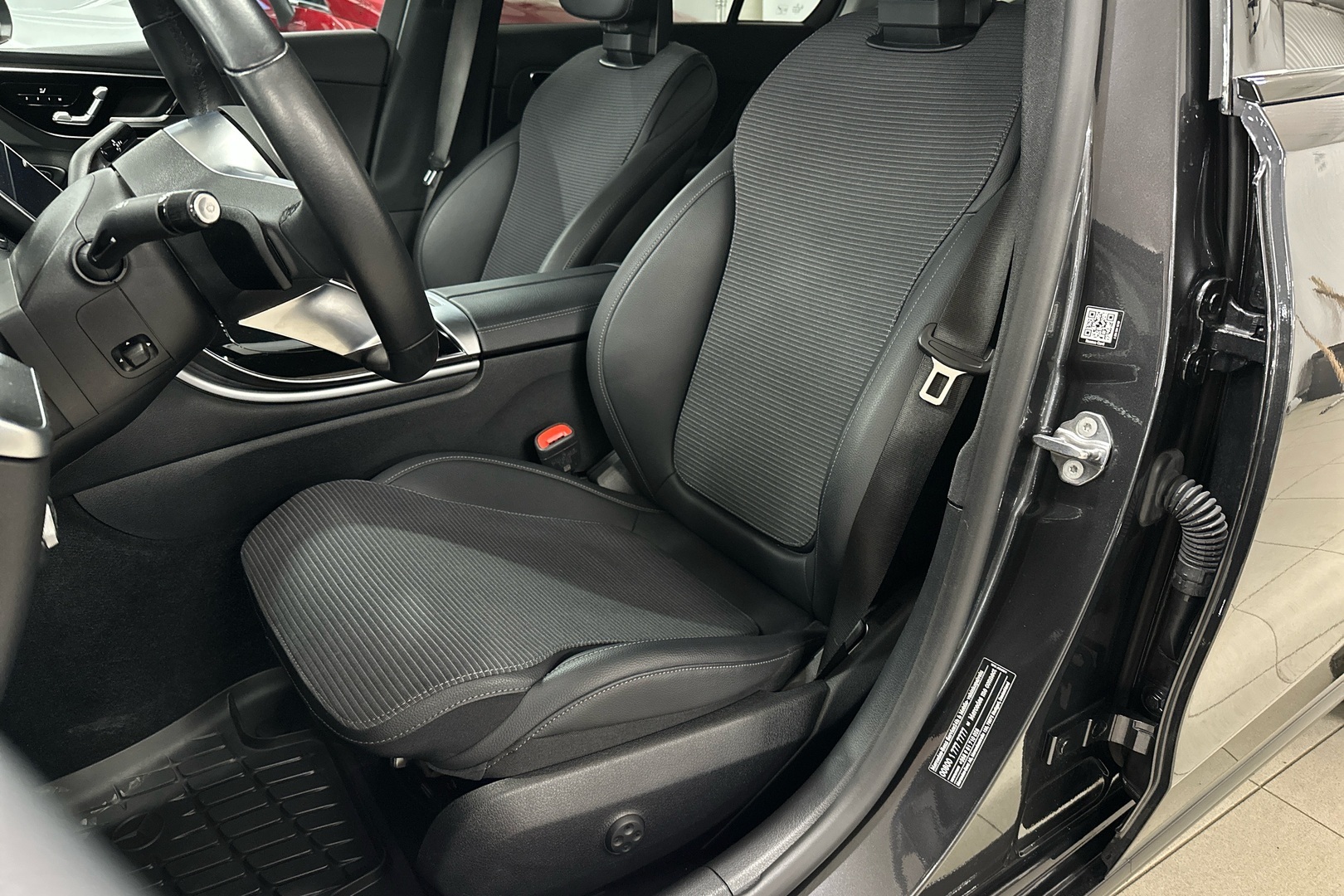 MERCEDES-BENZ C 2023