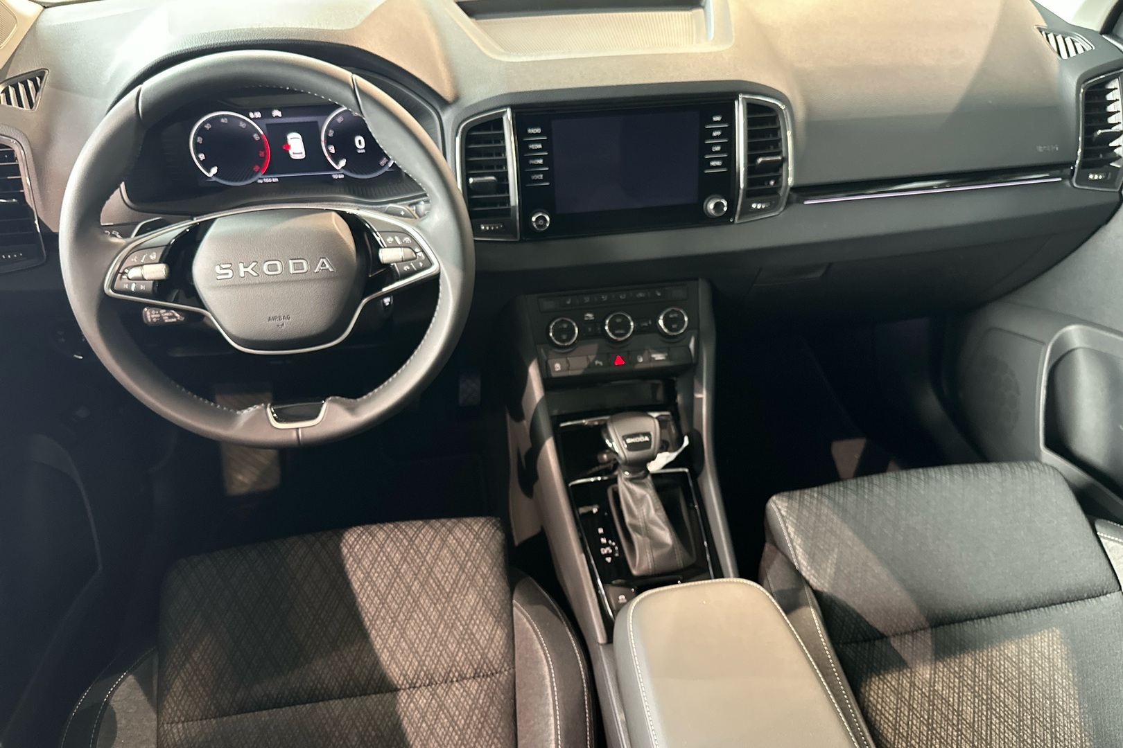 SKODA Karoq 2025