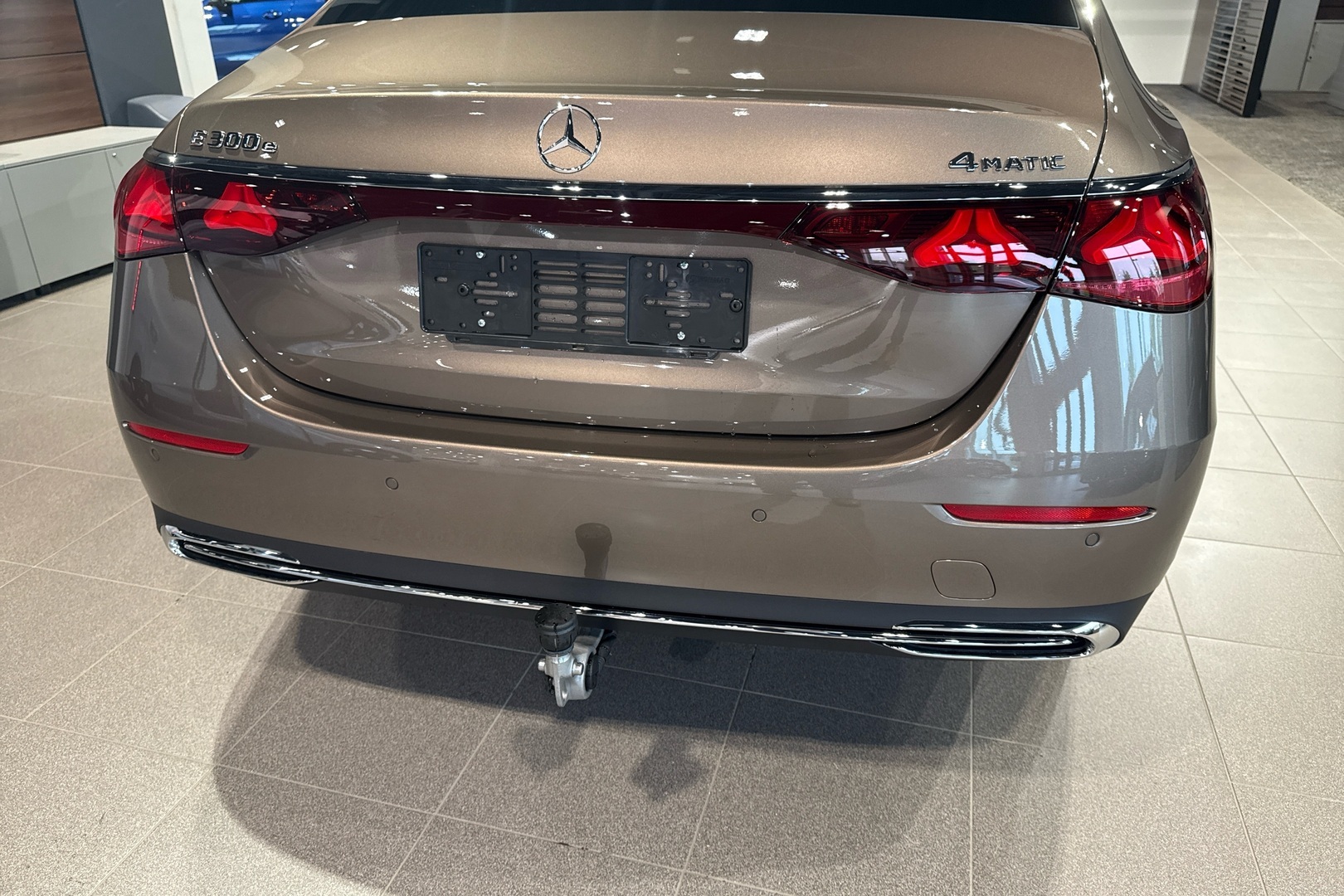 MERCEDES-BENZ E 2026