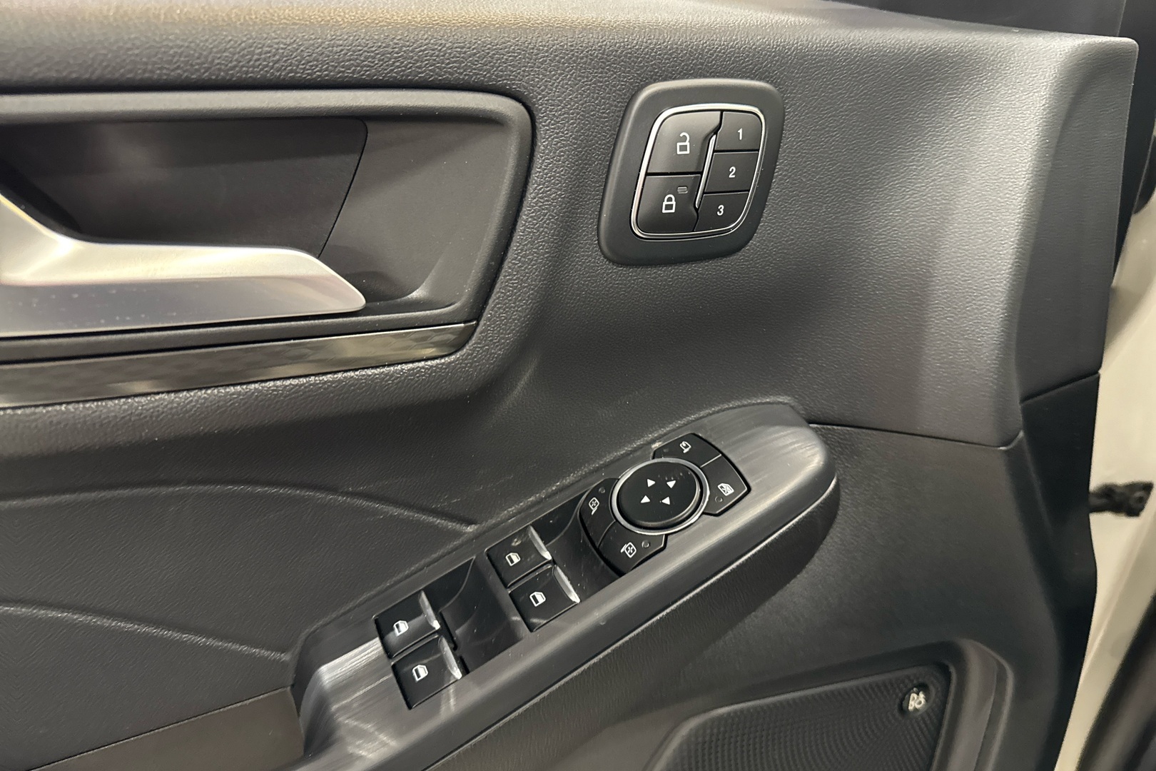 FORD Kuga 2026