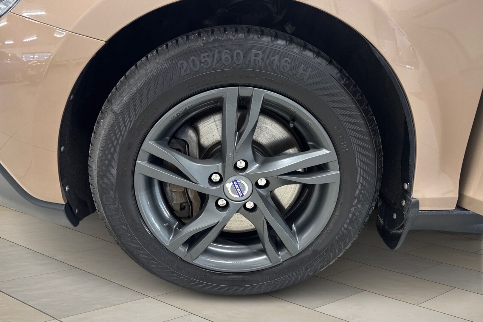 VOLVO V40 Cross Country 2014