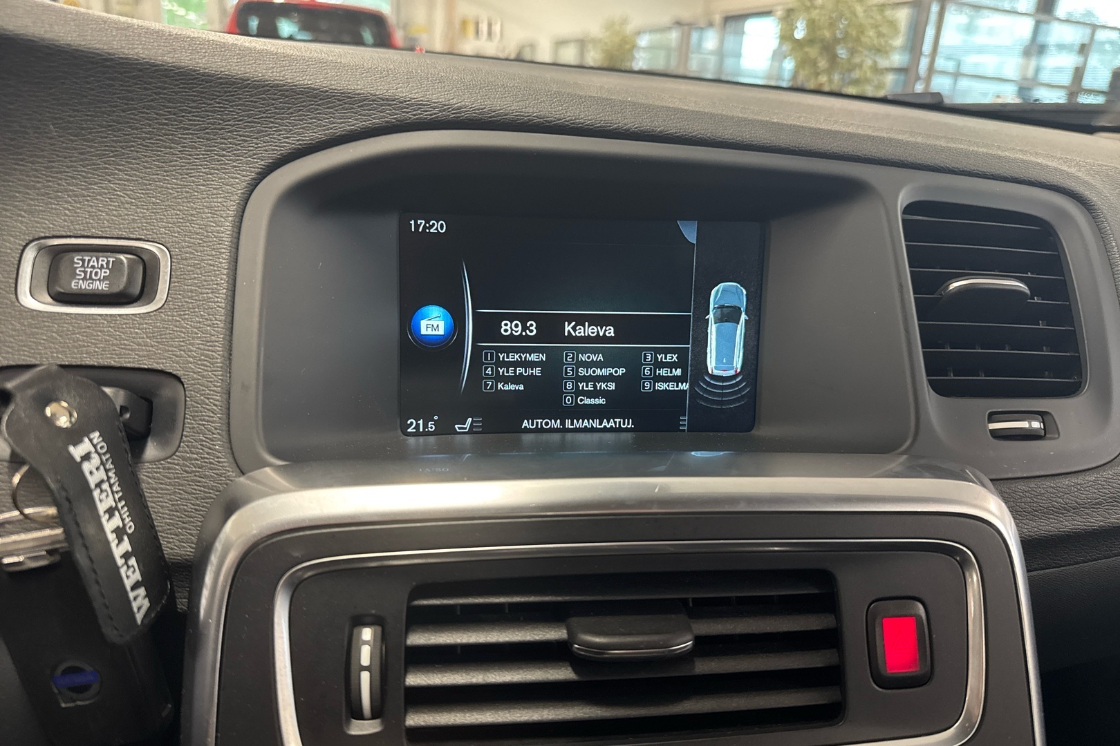 VOLVO V60 2014