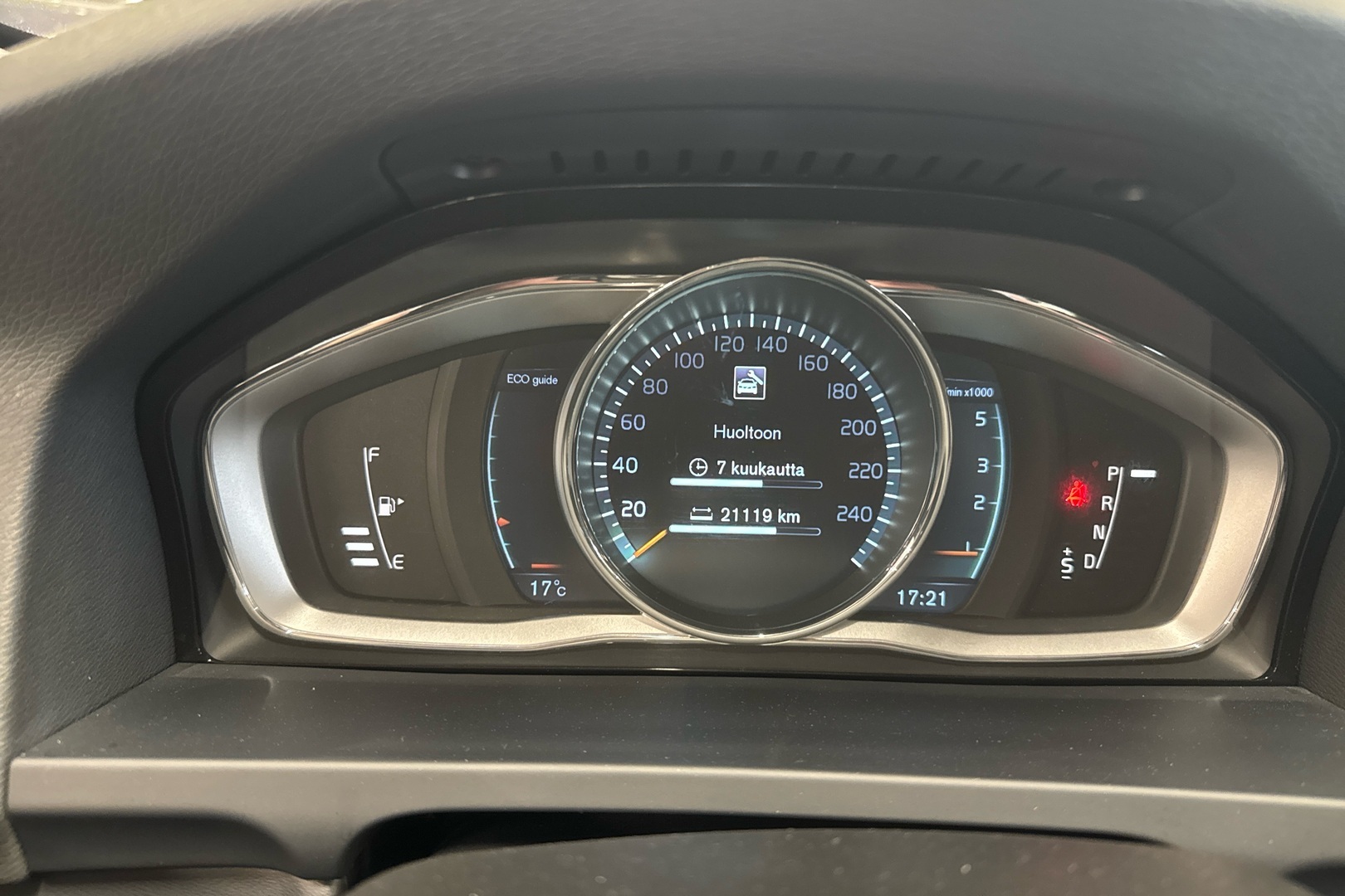VOLVO V60 2014