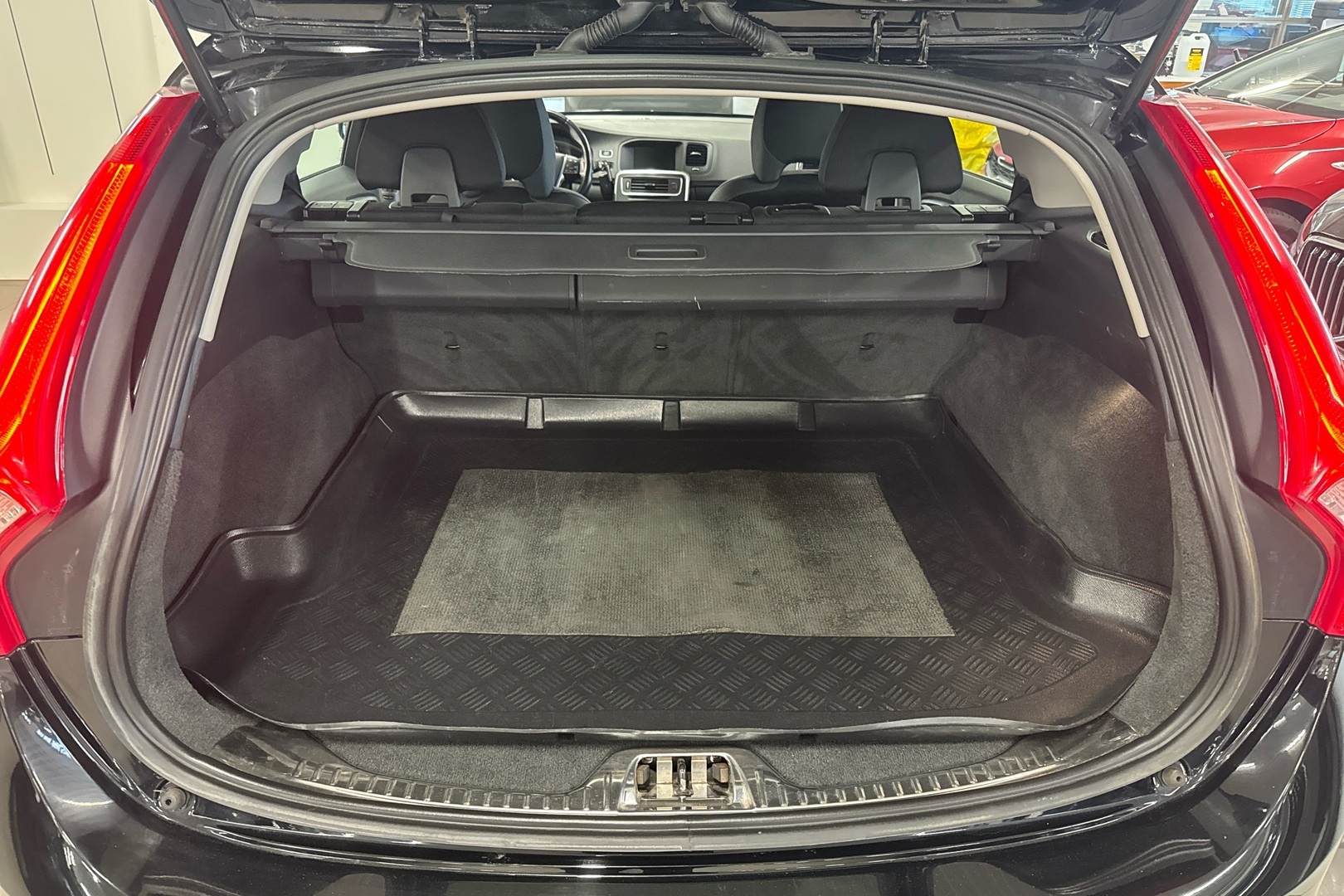VOLVO V60 2014