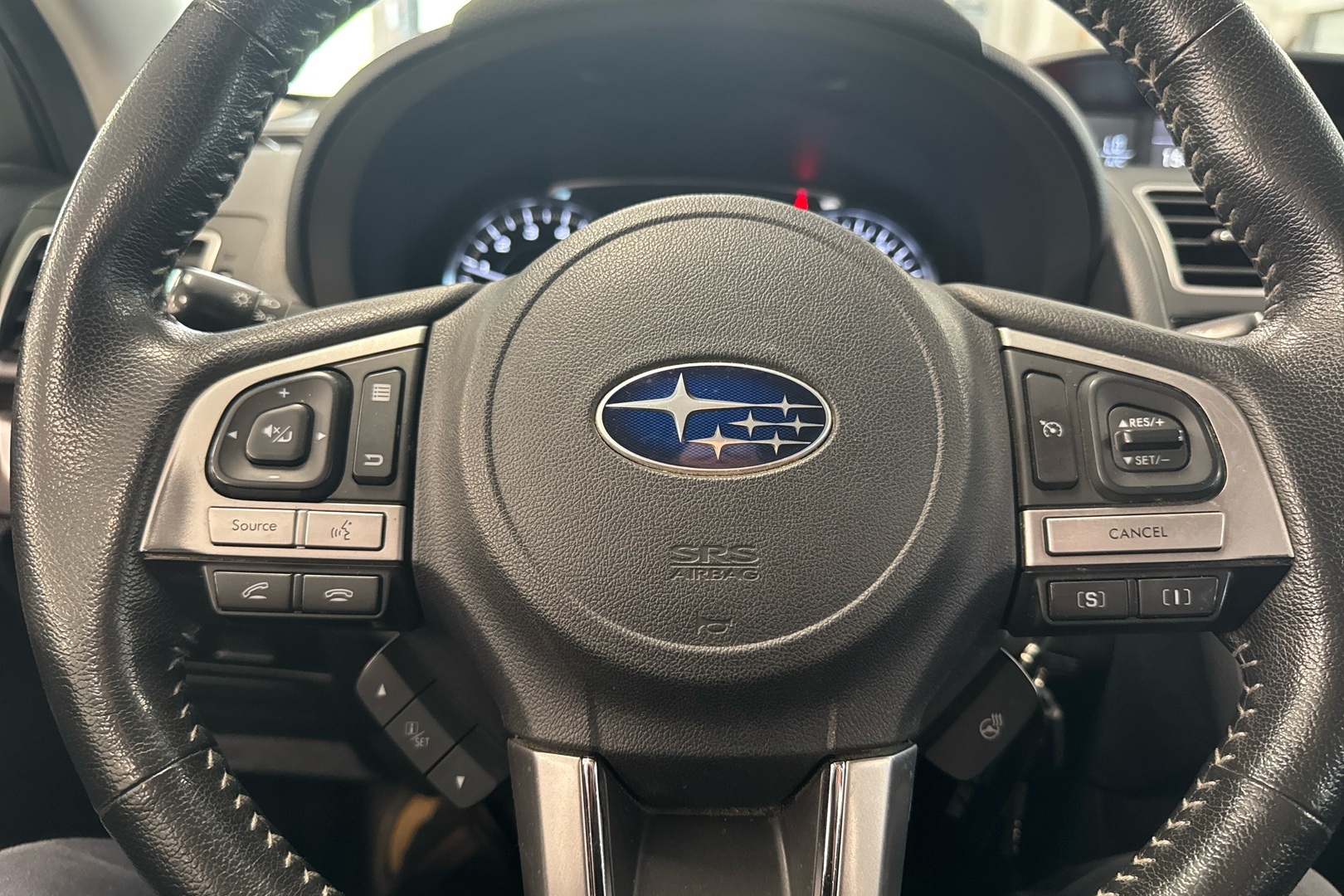 SUBARU Forester 2017