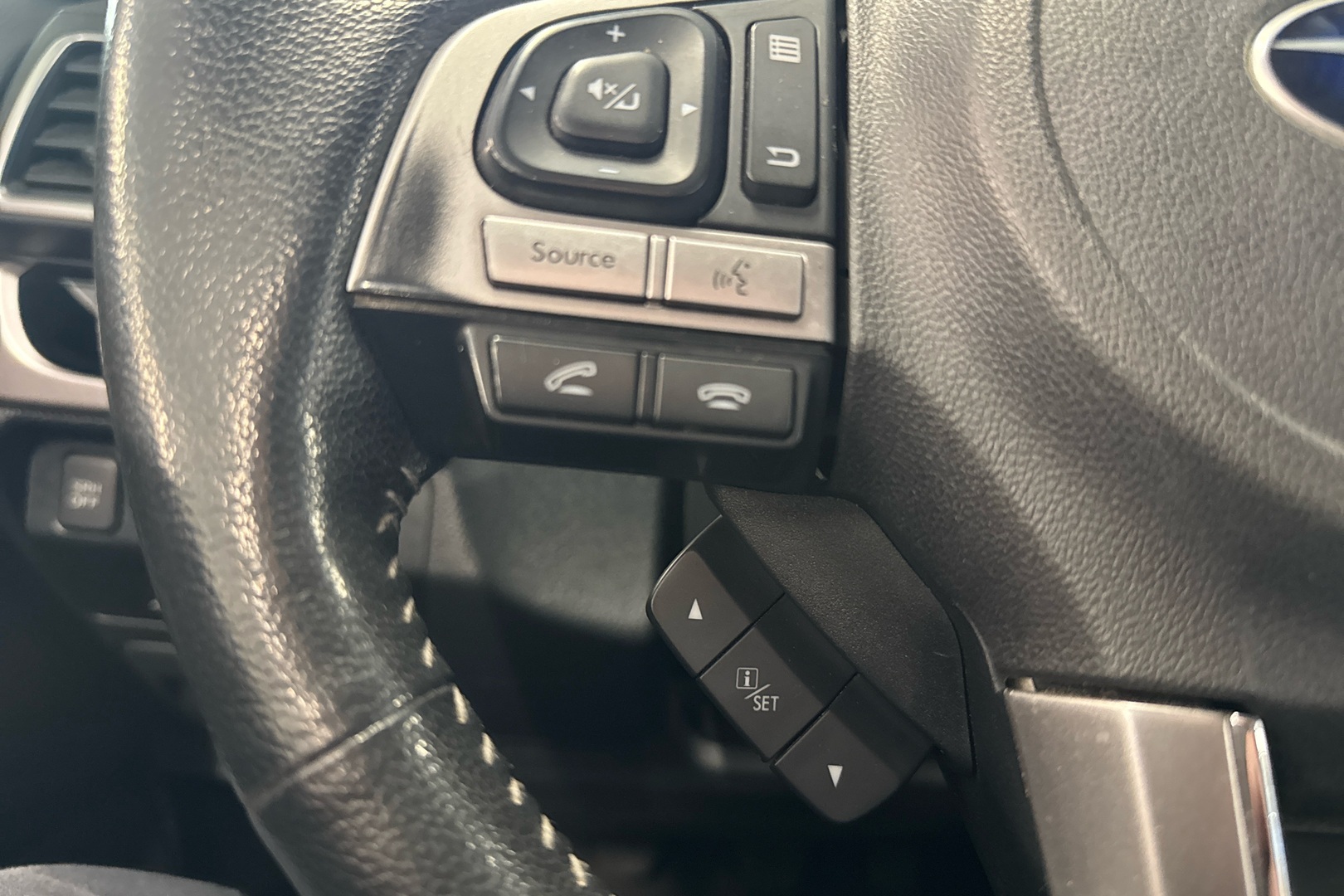 SUBARU Forester 2017