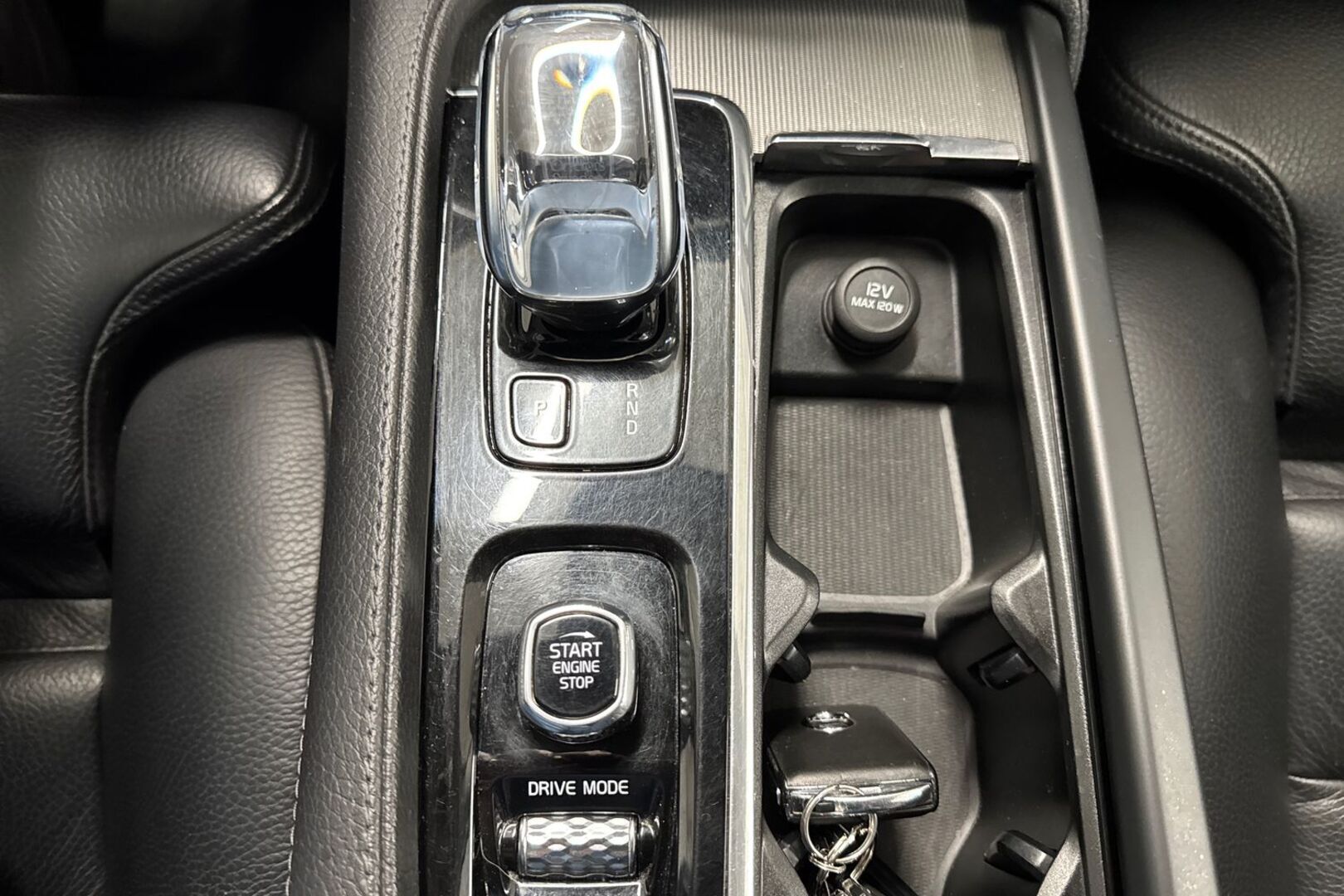 VOLVO XC90 2019
