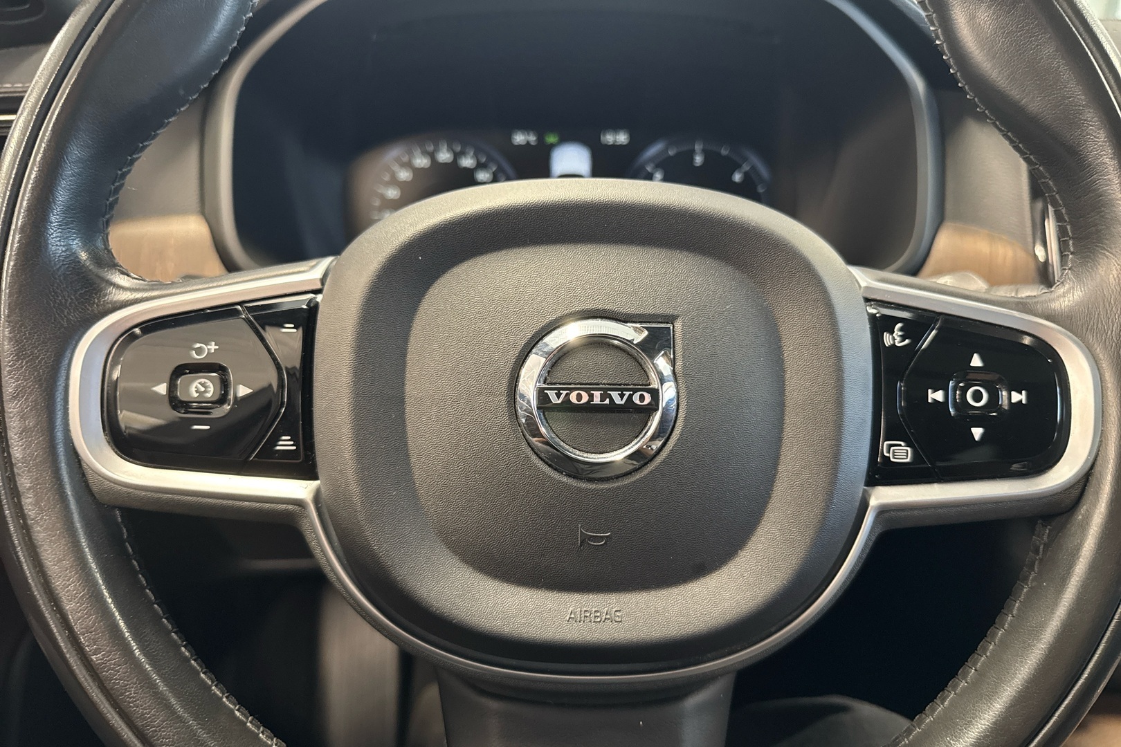 VOLVO V90 Cross Country 2021