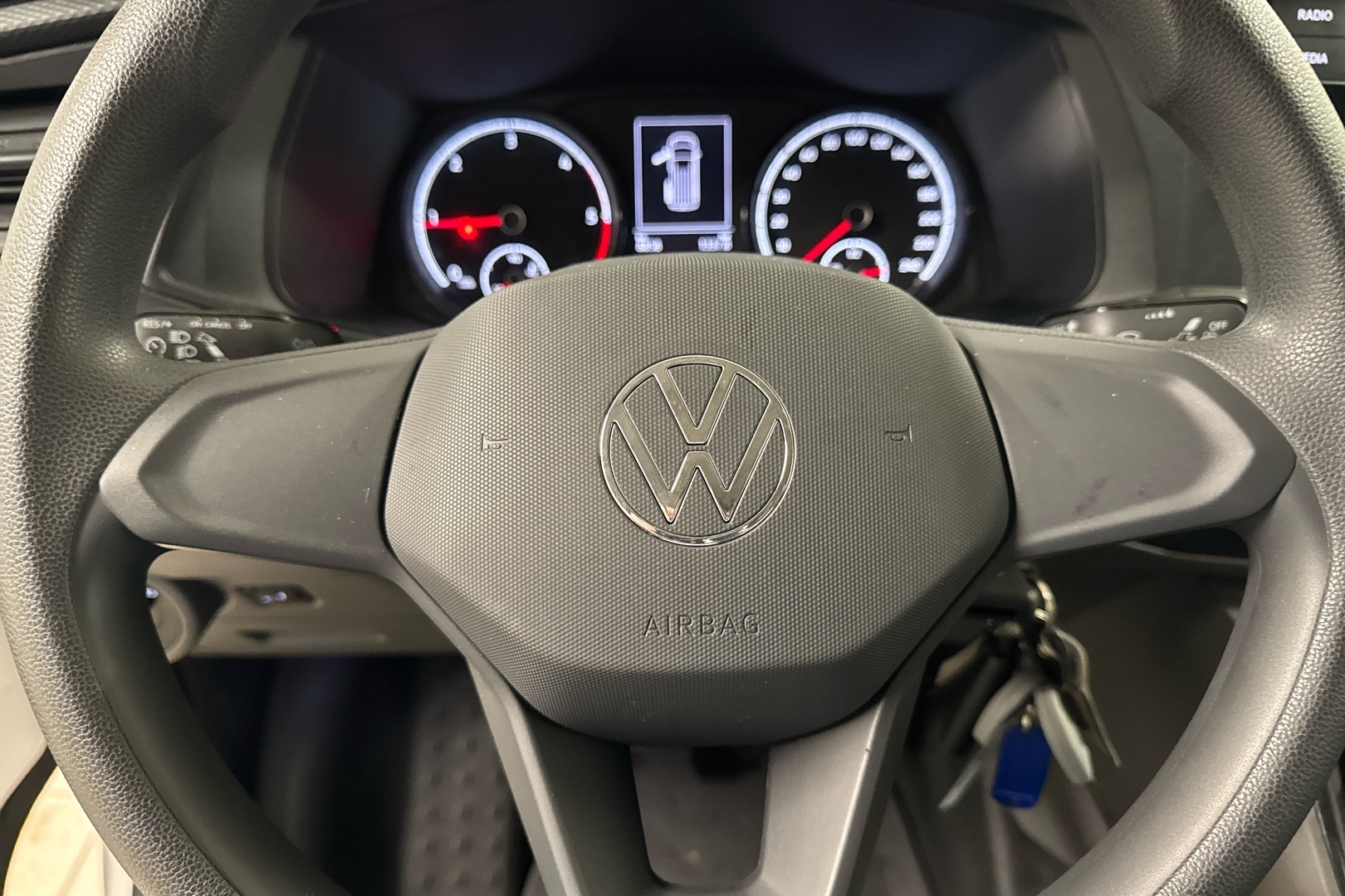 VOLKSWAGEN Transporter 2024