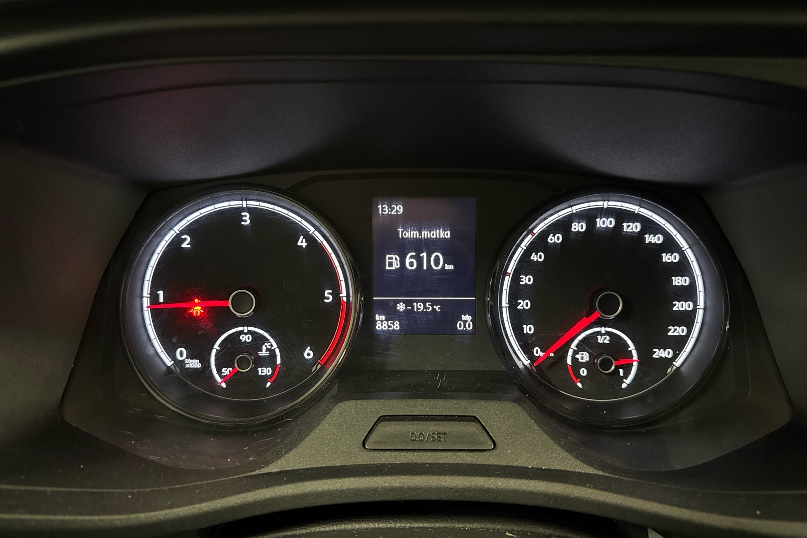 VOLKSWAGEN Transporter 2024