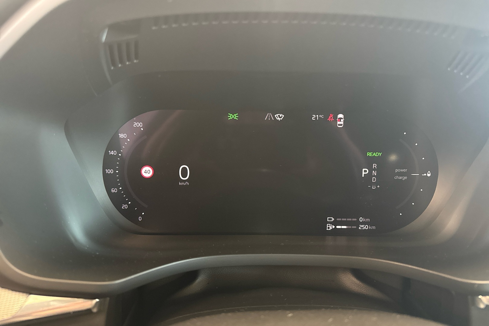 VOLVO XC60 2022