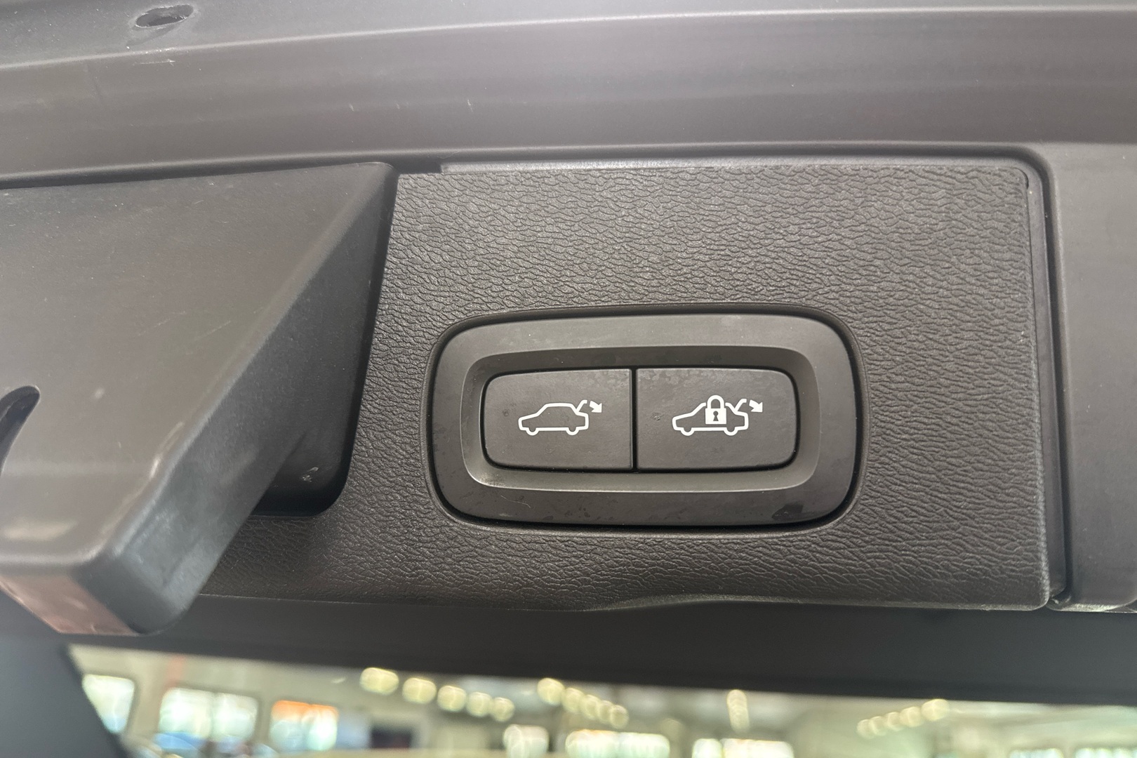 VOLVO XC60 2022