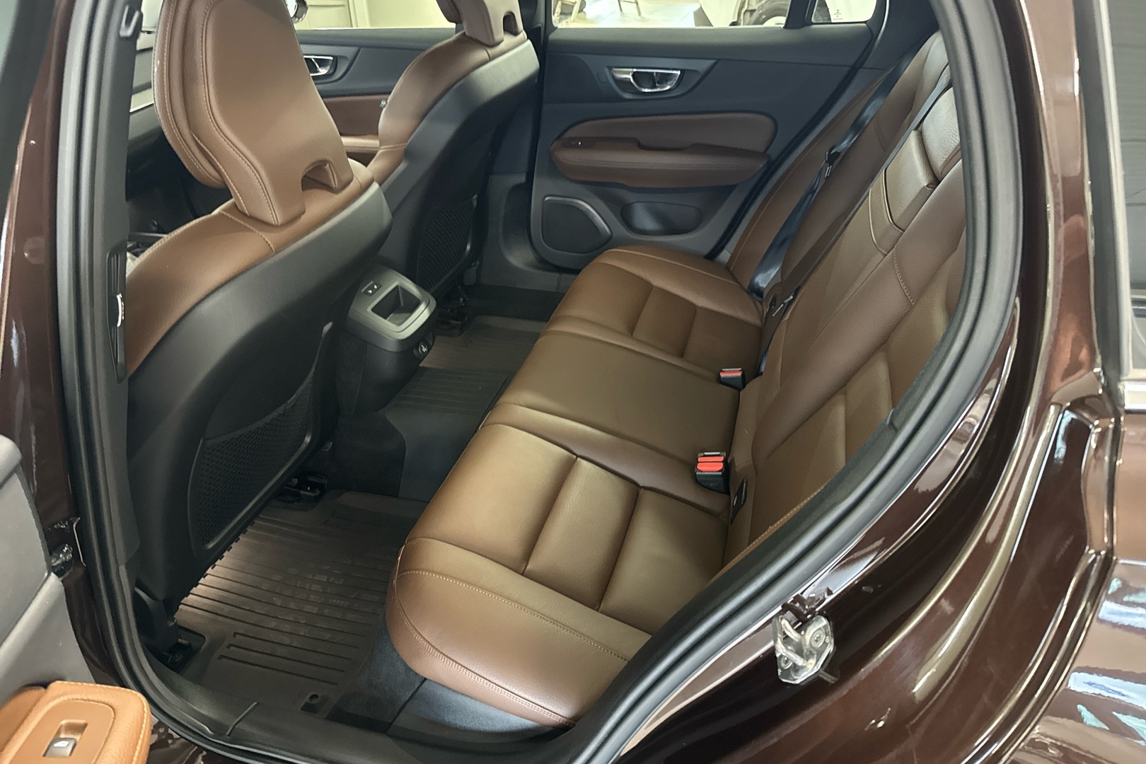 VOLVO V60 10