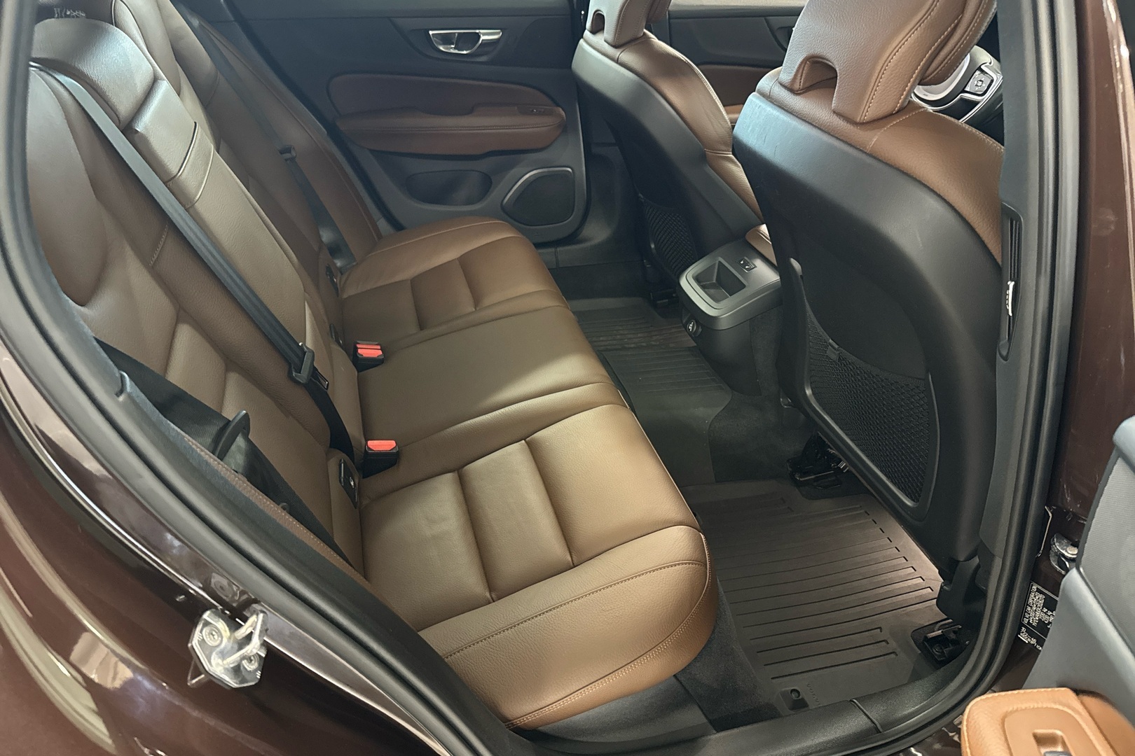 VOLVO V60 18