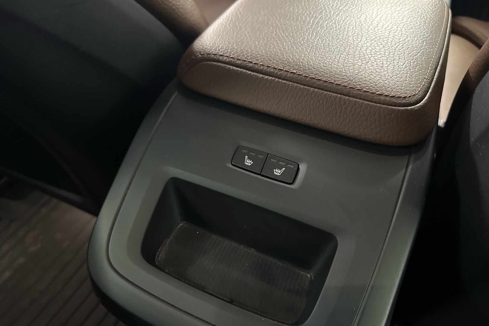 VOLVO V60 19