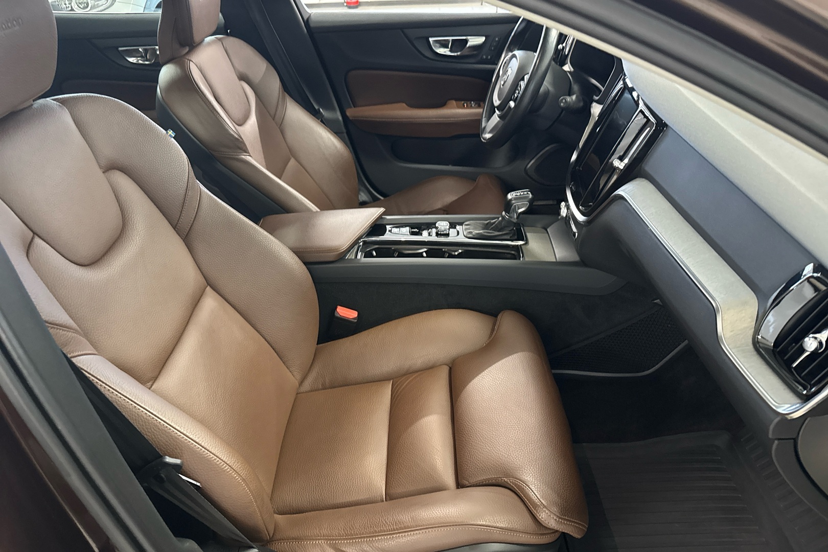VOLVO V60 20
