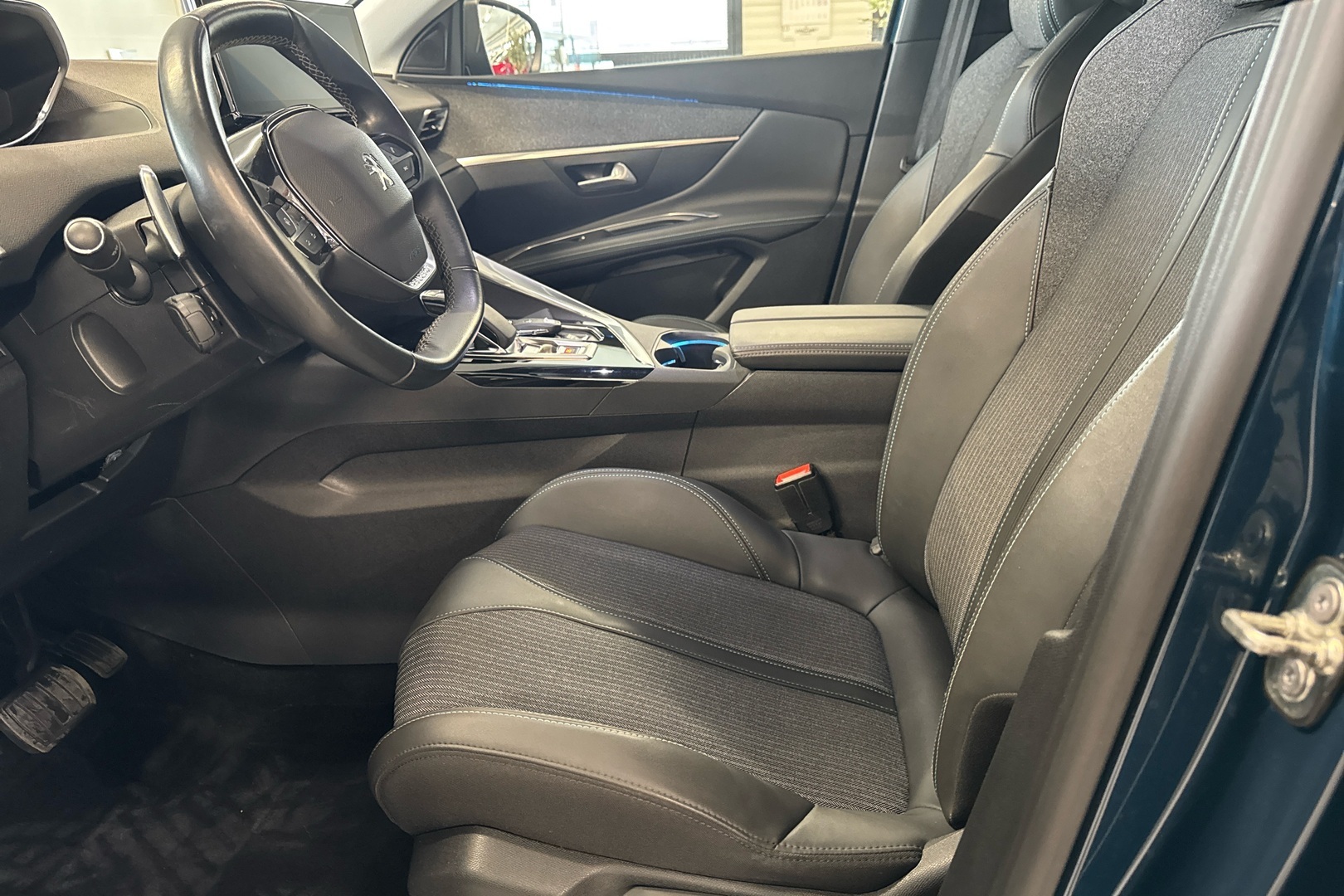 PEUGEOT 3008 2021