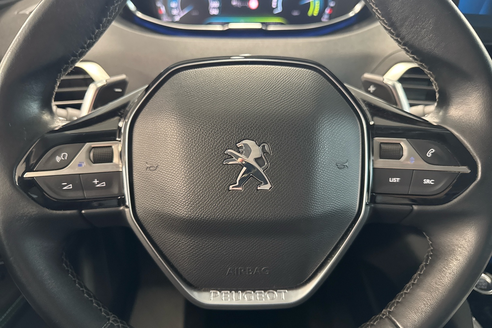 PEUGEOT 3008 2021