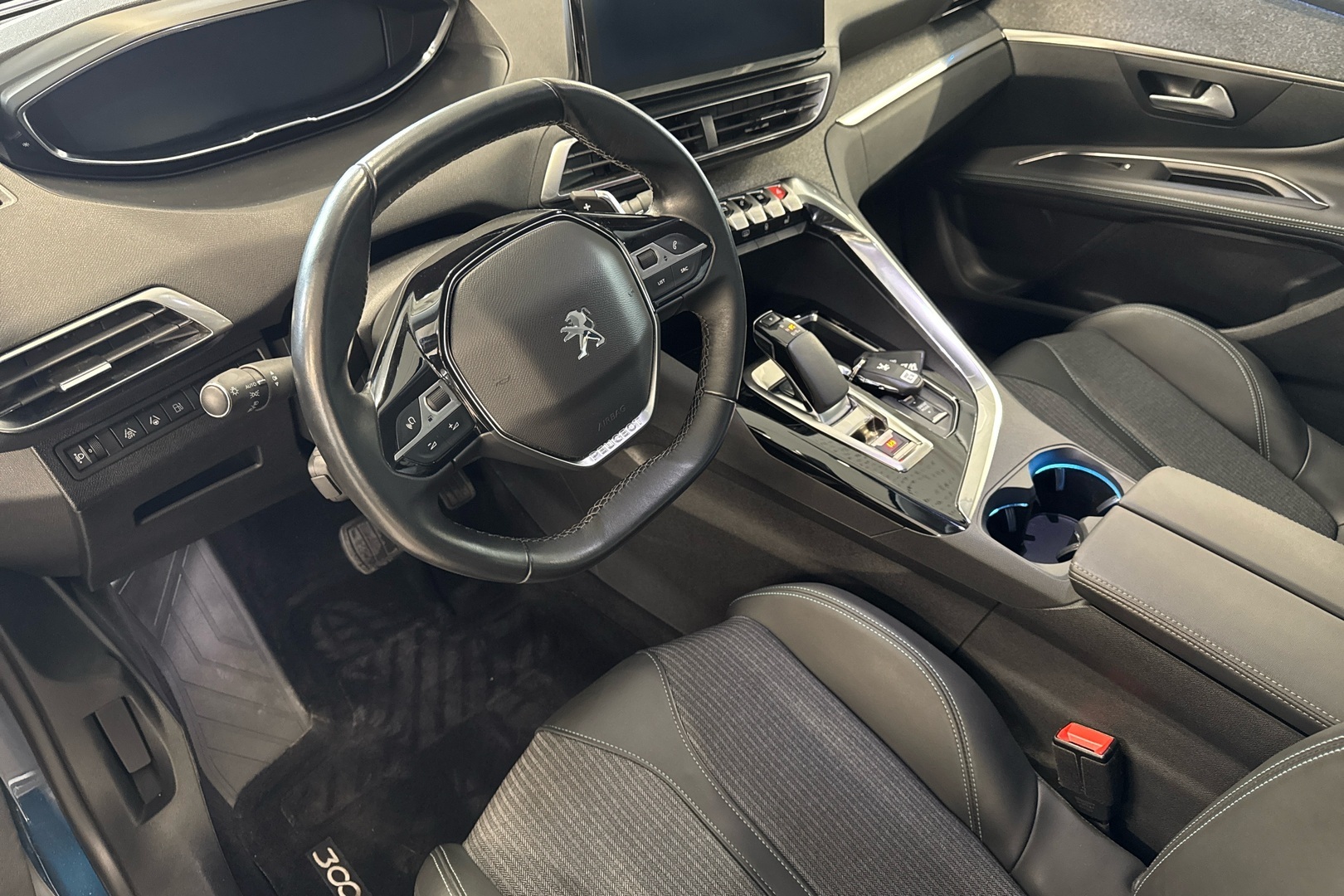 PEUGEOT 3008 2021
