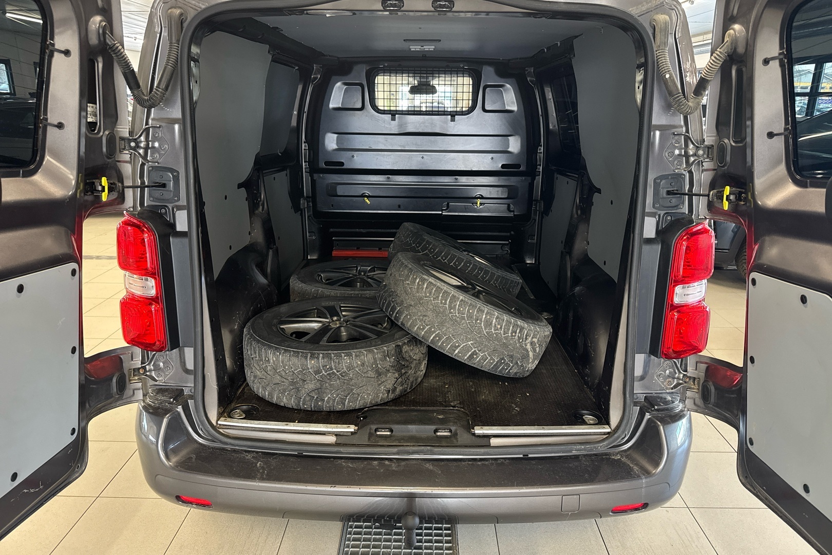 TOYOTA Proace 2016