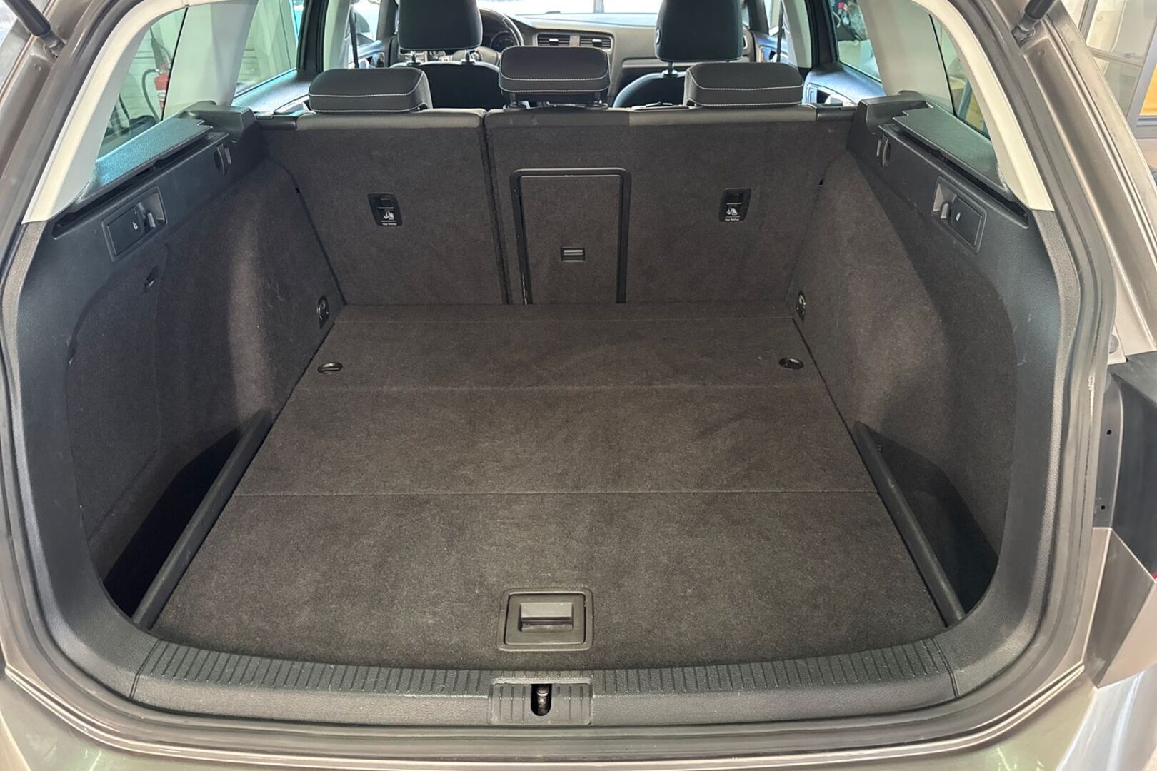 VOLKSWAGEN Golf 12