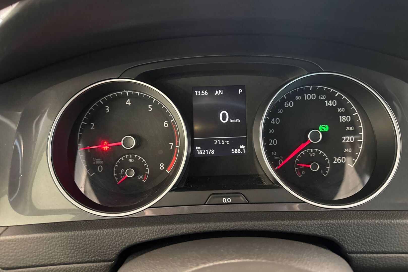 VOLKSWAGEN Golf 15