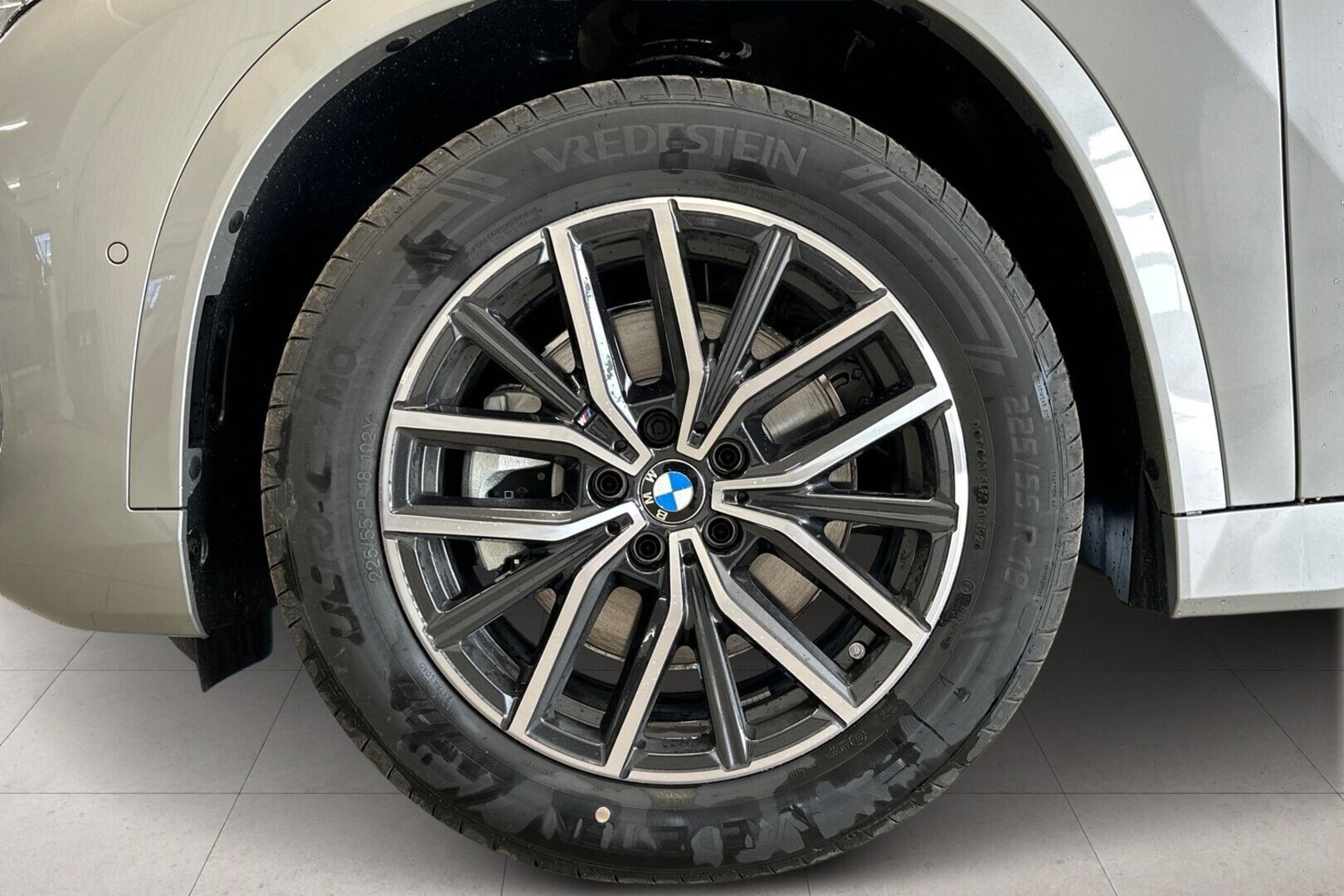 BMW X1 13