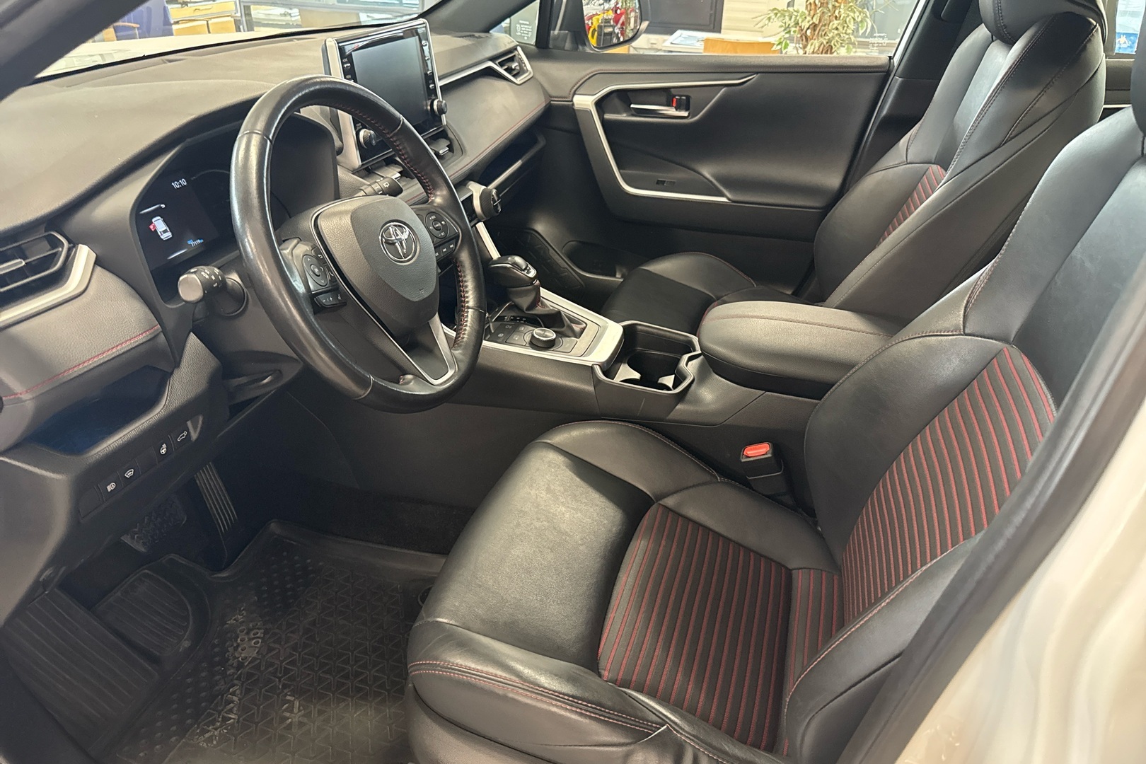 TOYOTA RAV4 Plug-in 2021