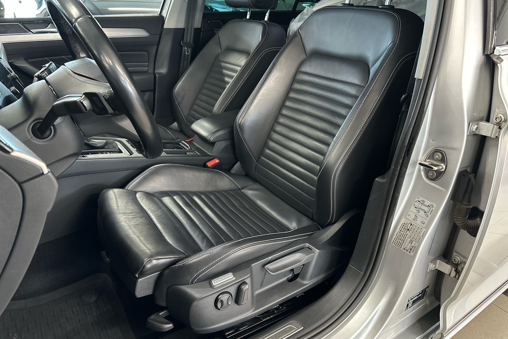 VOLKSWAGEN Passat 2020