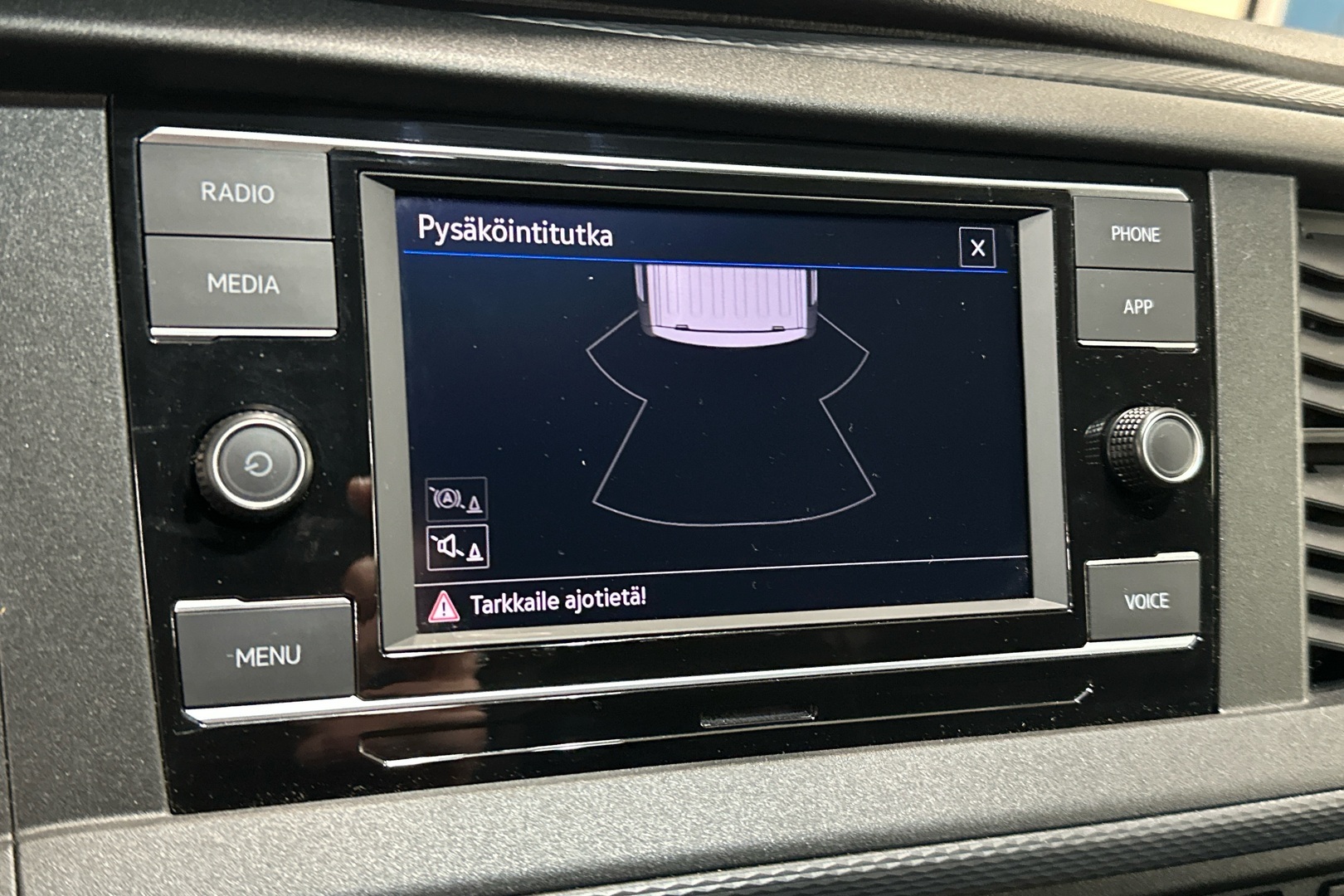 VOLKSWAGEN Transporter 2024