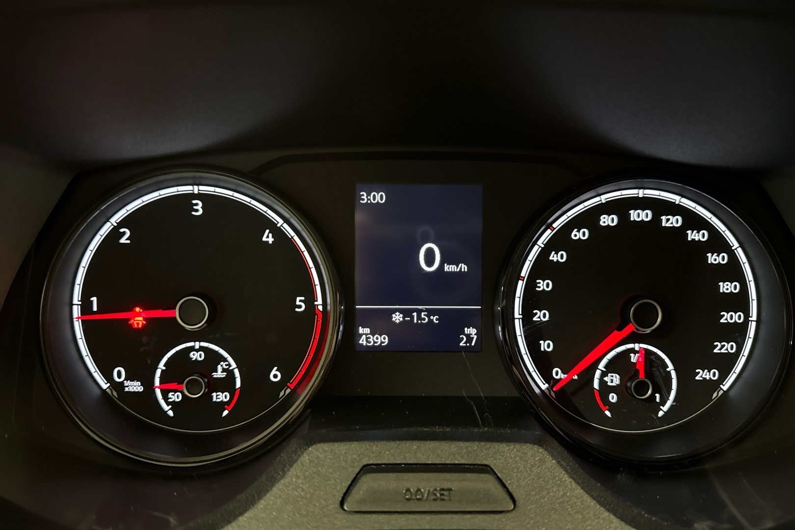 VOLKSWAGEN Transporter 2024