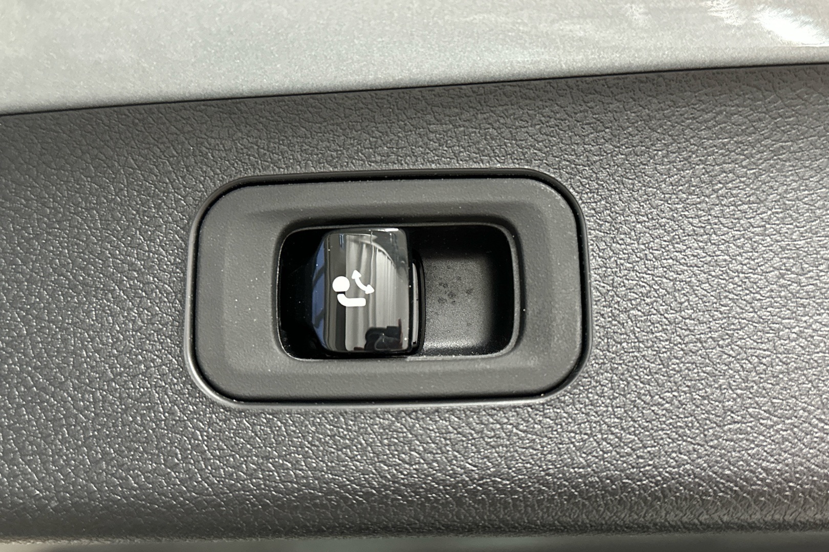 MERCEDES-BENZ E 2024