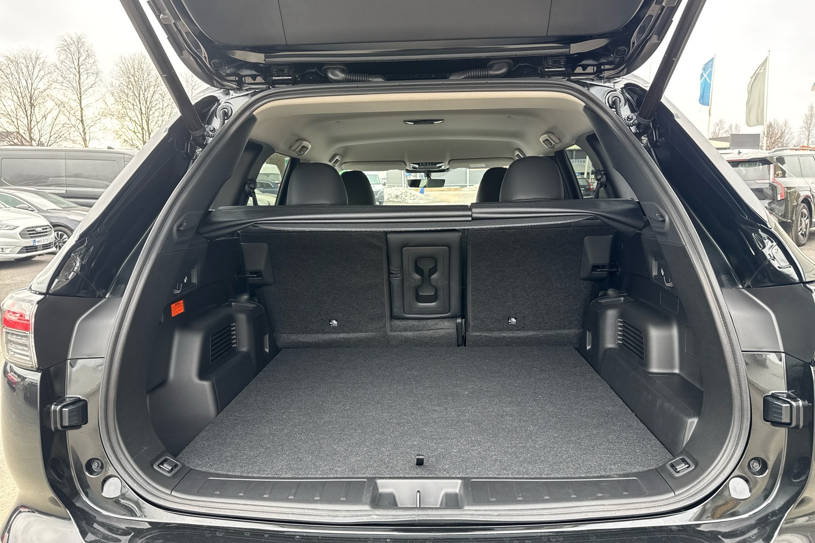 MITSUBISHI Outlander 2025