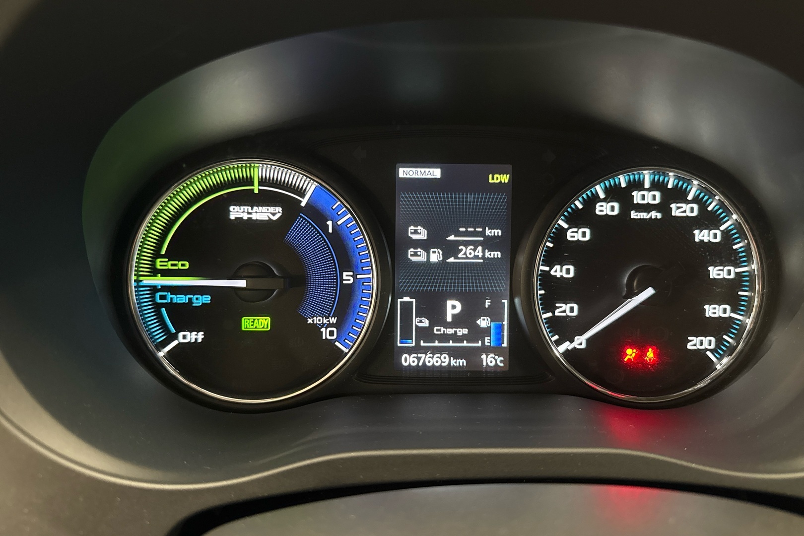 MITSUBISHI Outlander PHEV 2021