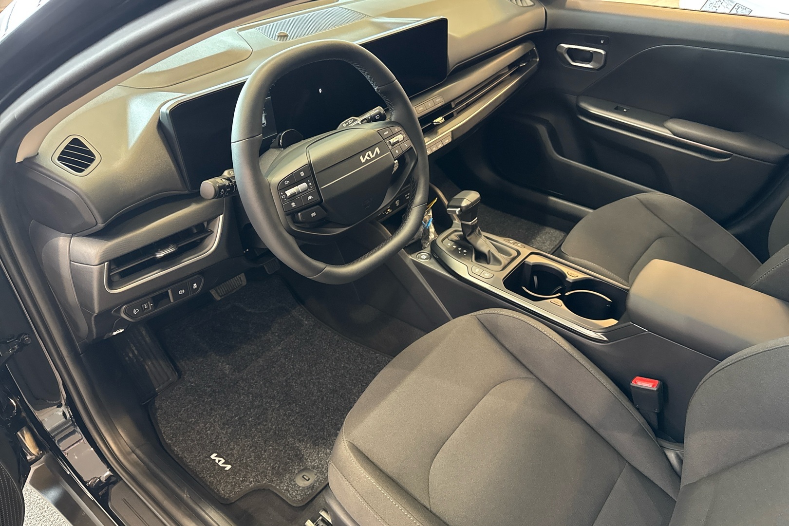 KIA K4 8