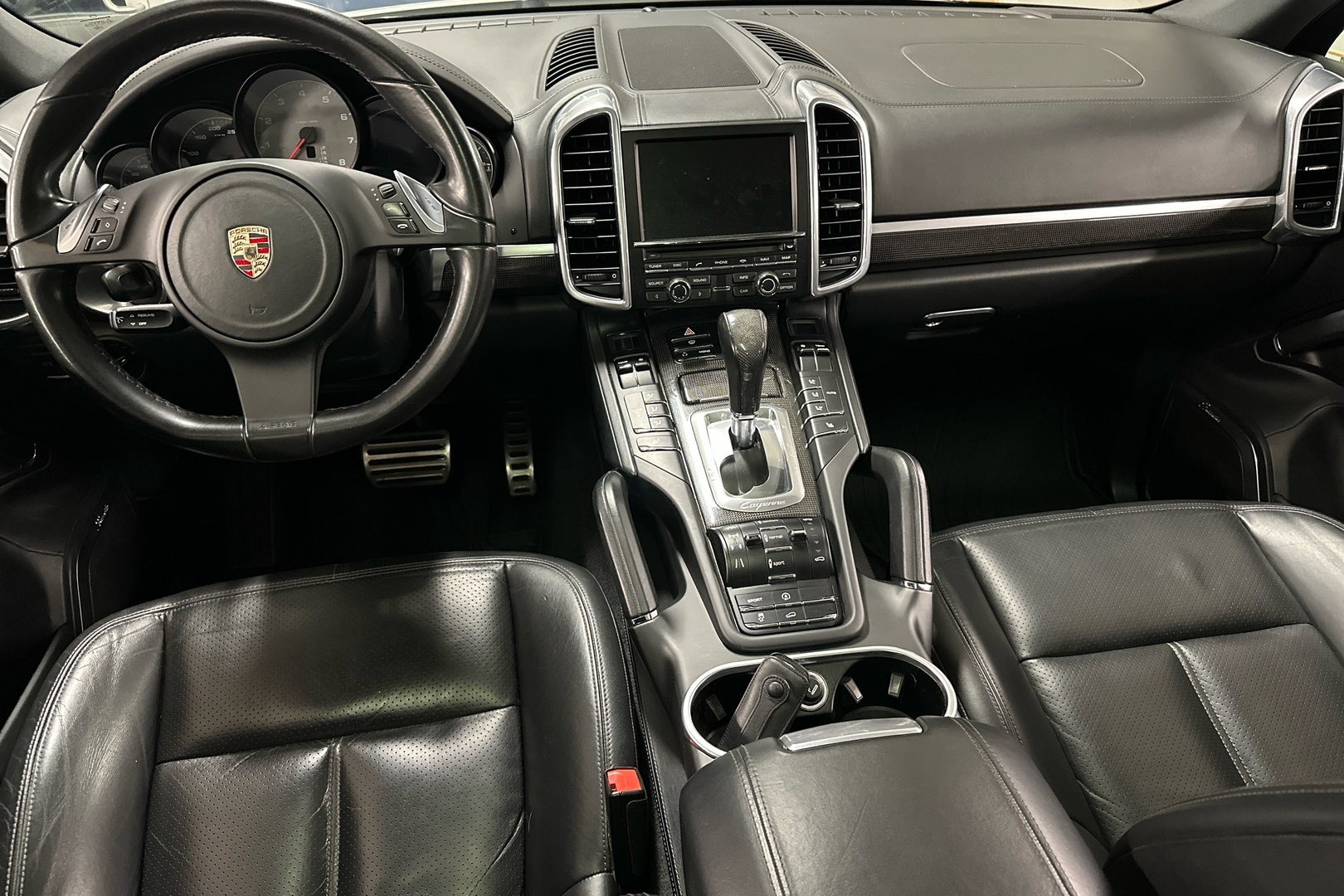PORSCHE Cayenne 2011