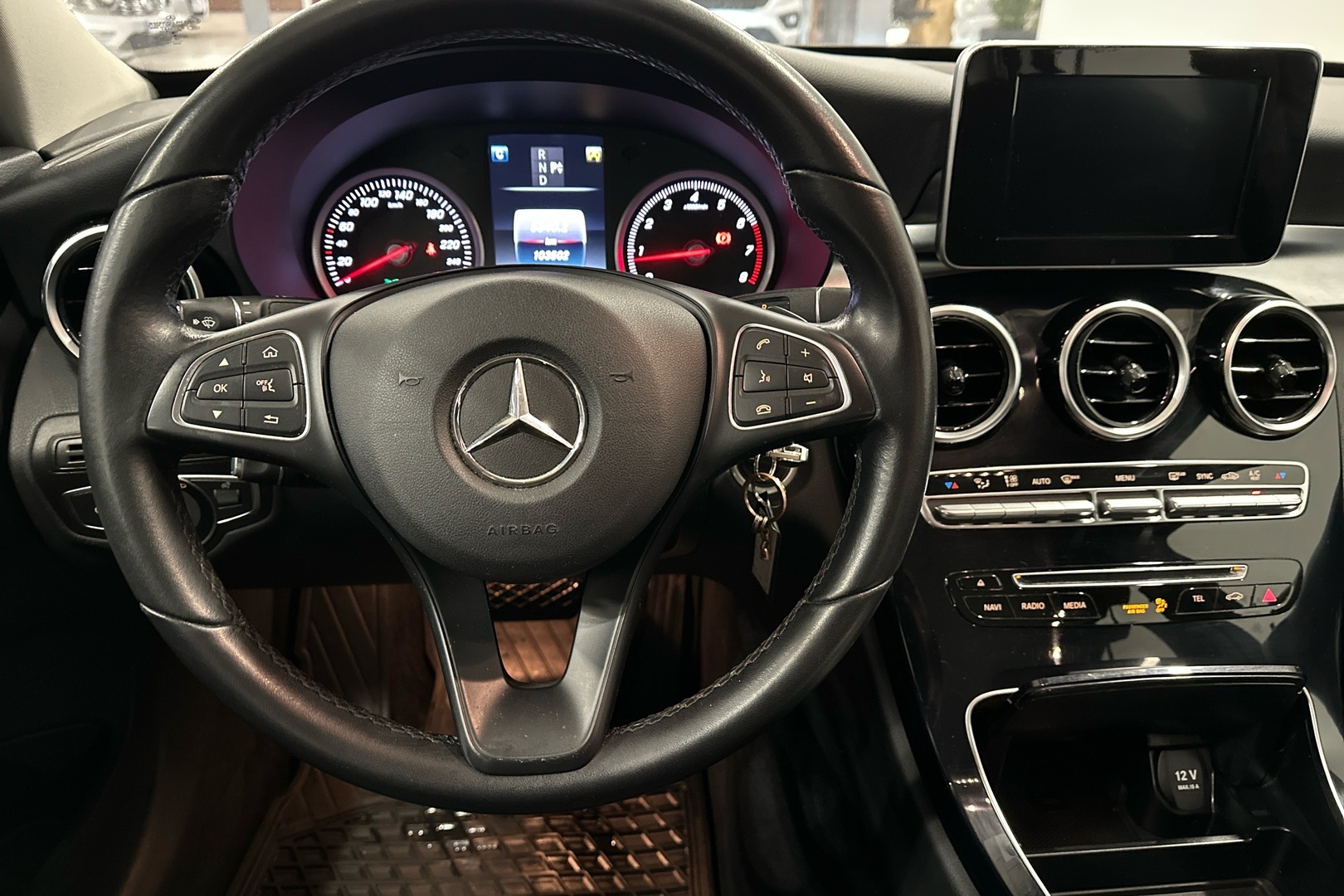 MERCEDES-BENZ C 2017