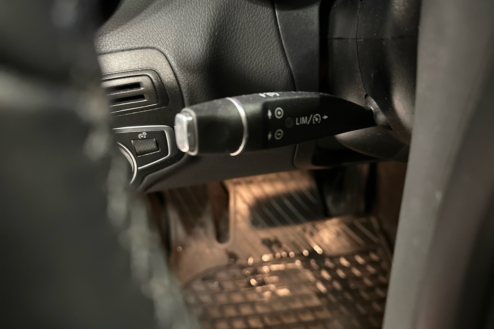 MERCEDES-BENZ C 2017