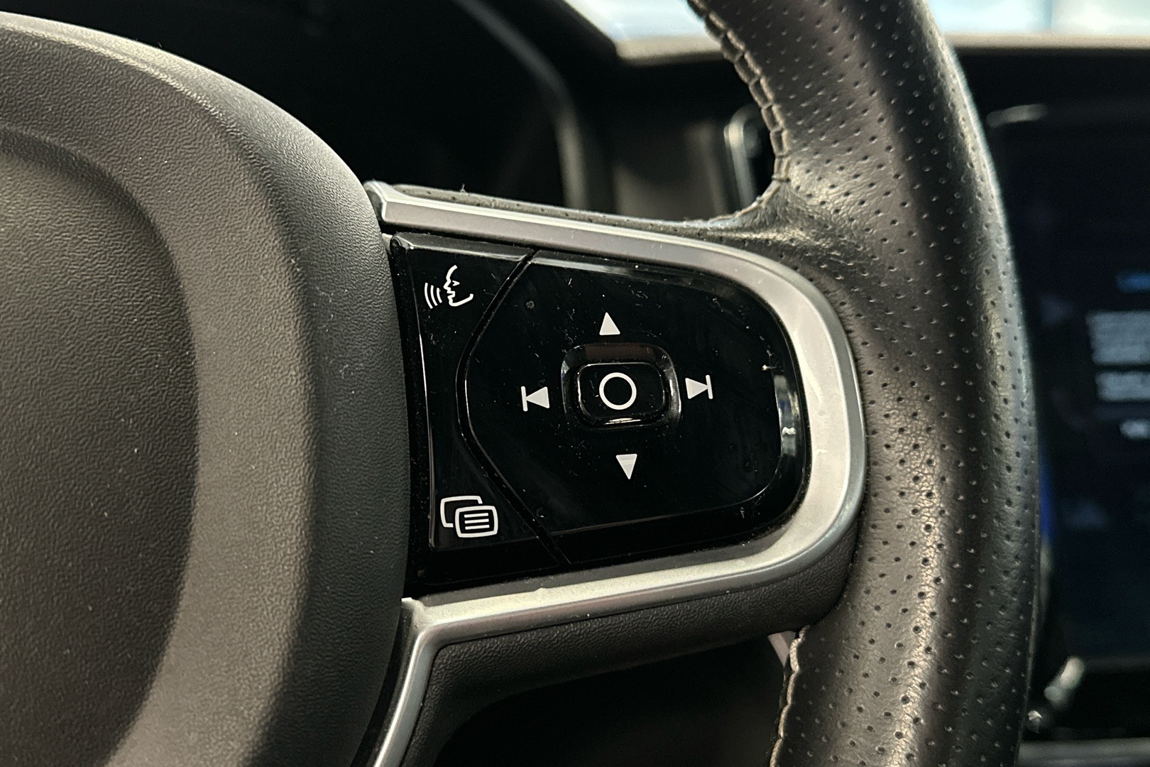 VOLVO V90 2019