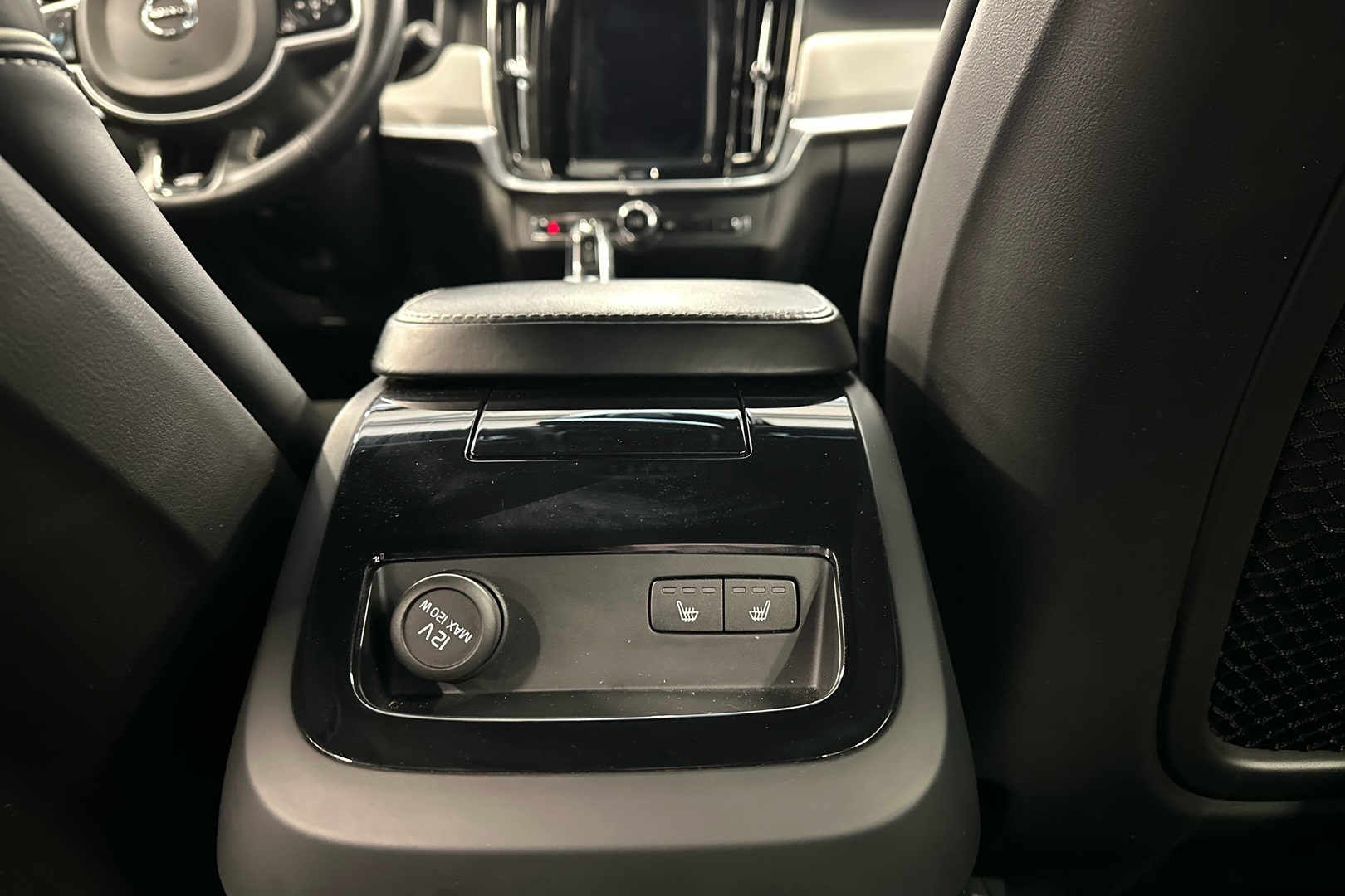 VOLVO V90 2019